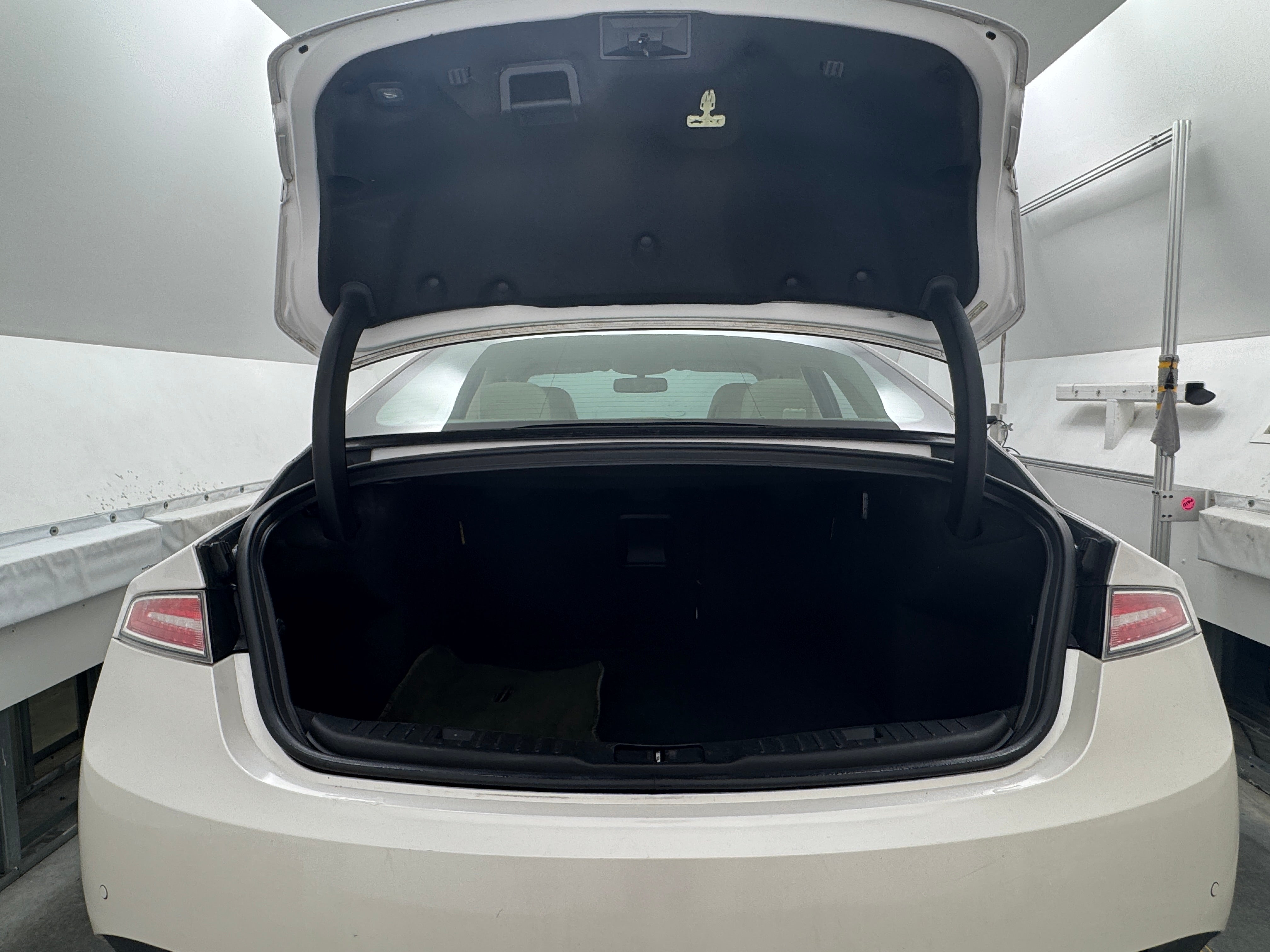 2014 Lincoln MKZ Base 7