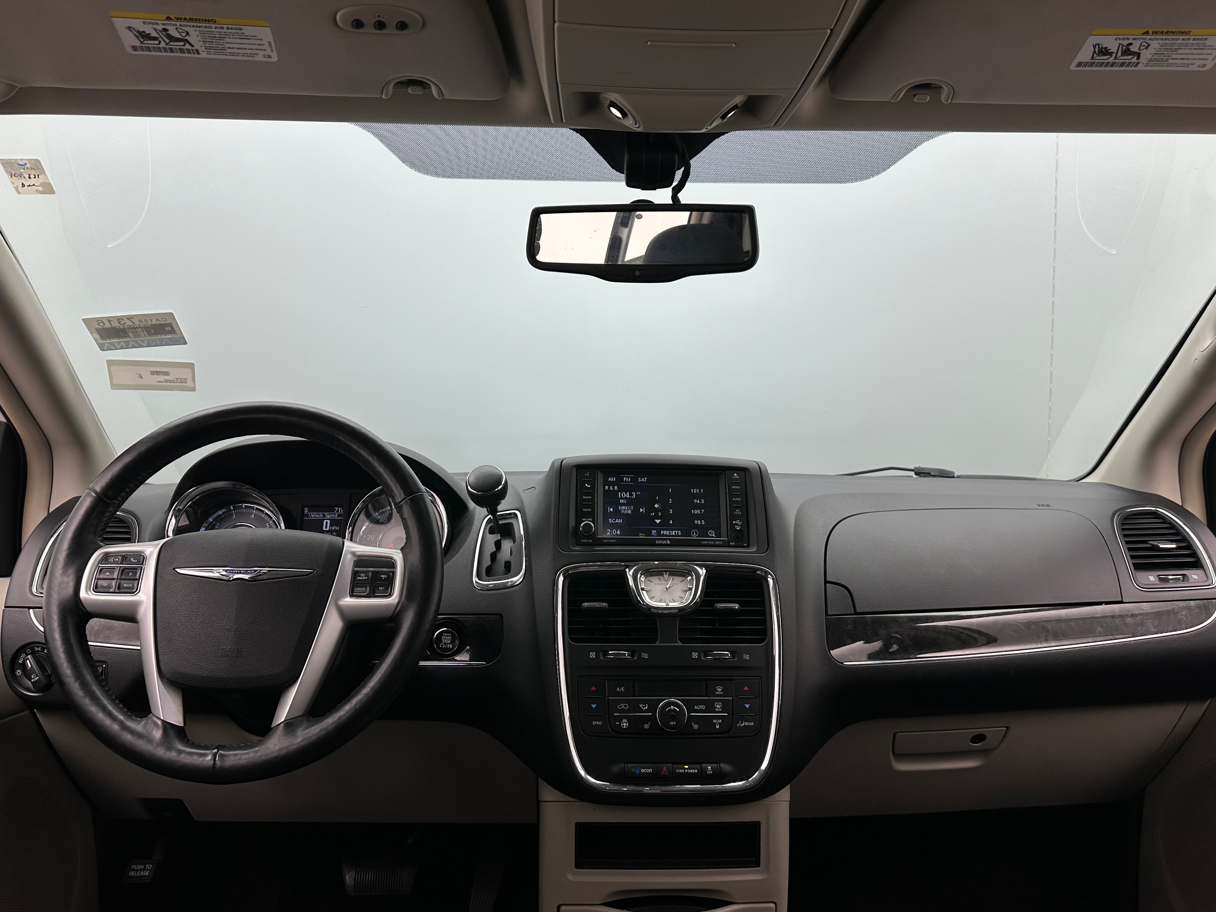 2015 Chrysler Town & Country Touring 3