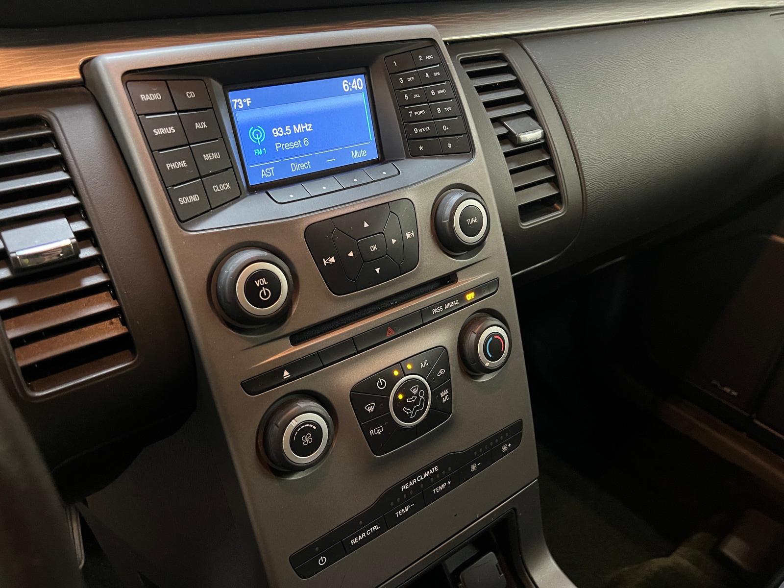 Thumbnail: 2019 Ford Flex - 4