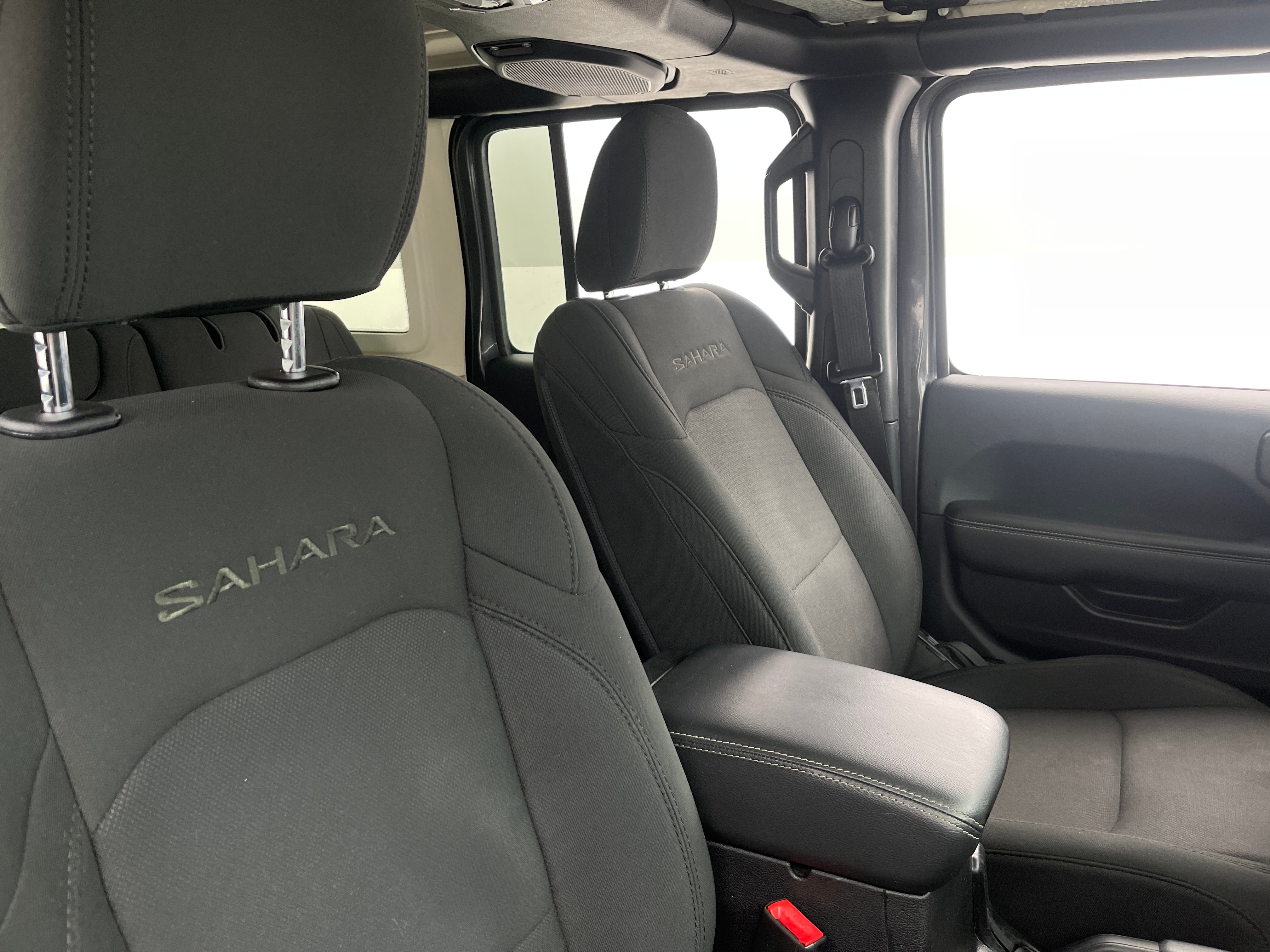 2019 Jeep Wrangler Unlimited Sahara 2