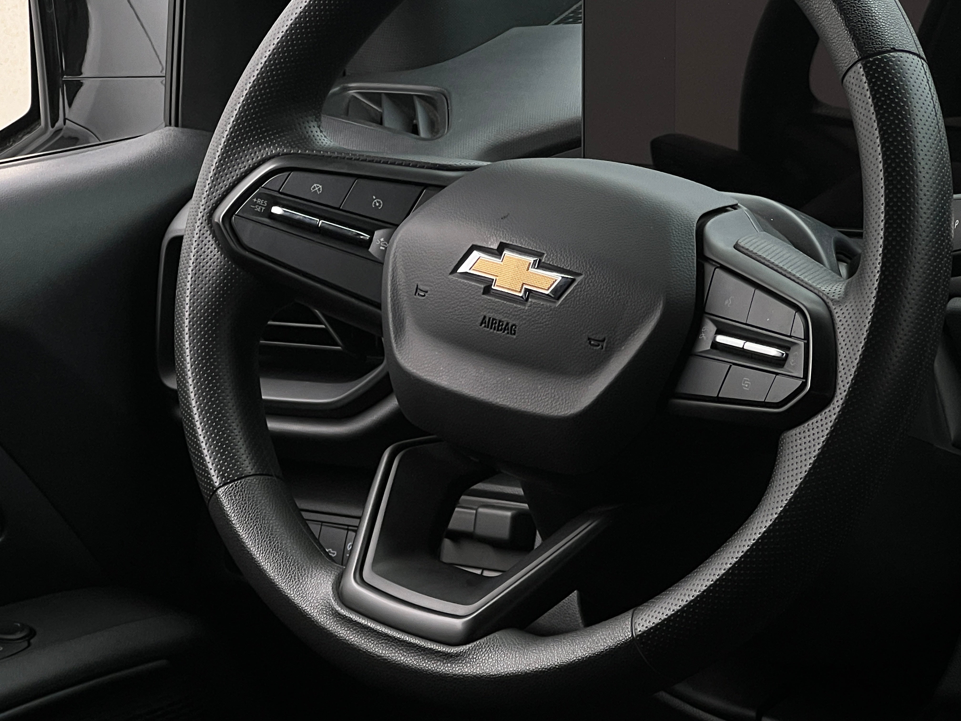 2024 Chevrolet Silverado EV Work Truck 5