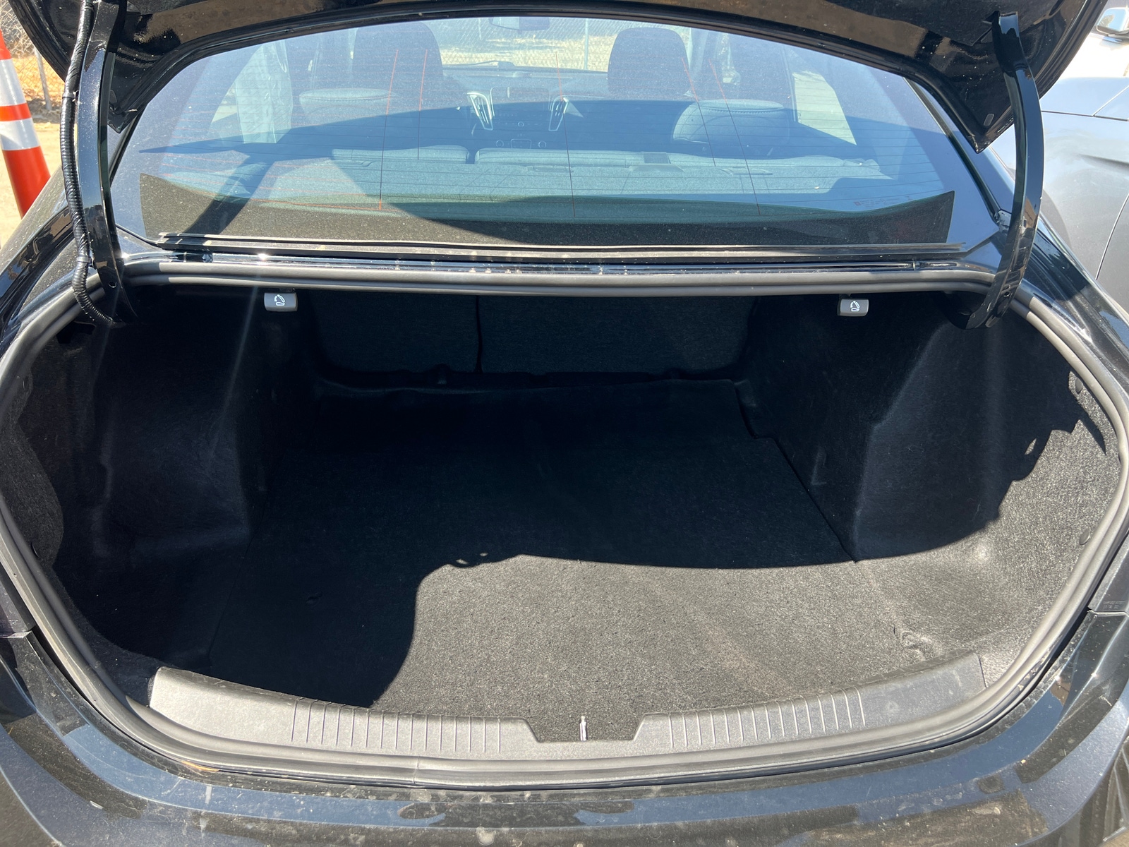 Thumbnail: 2023 Chevrolet Malibu - 6