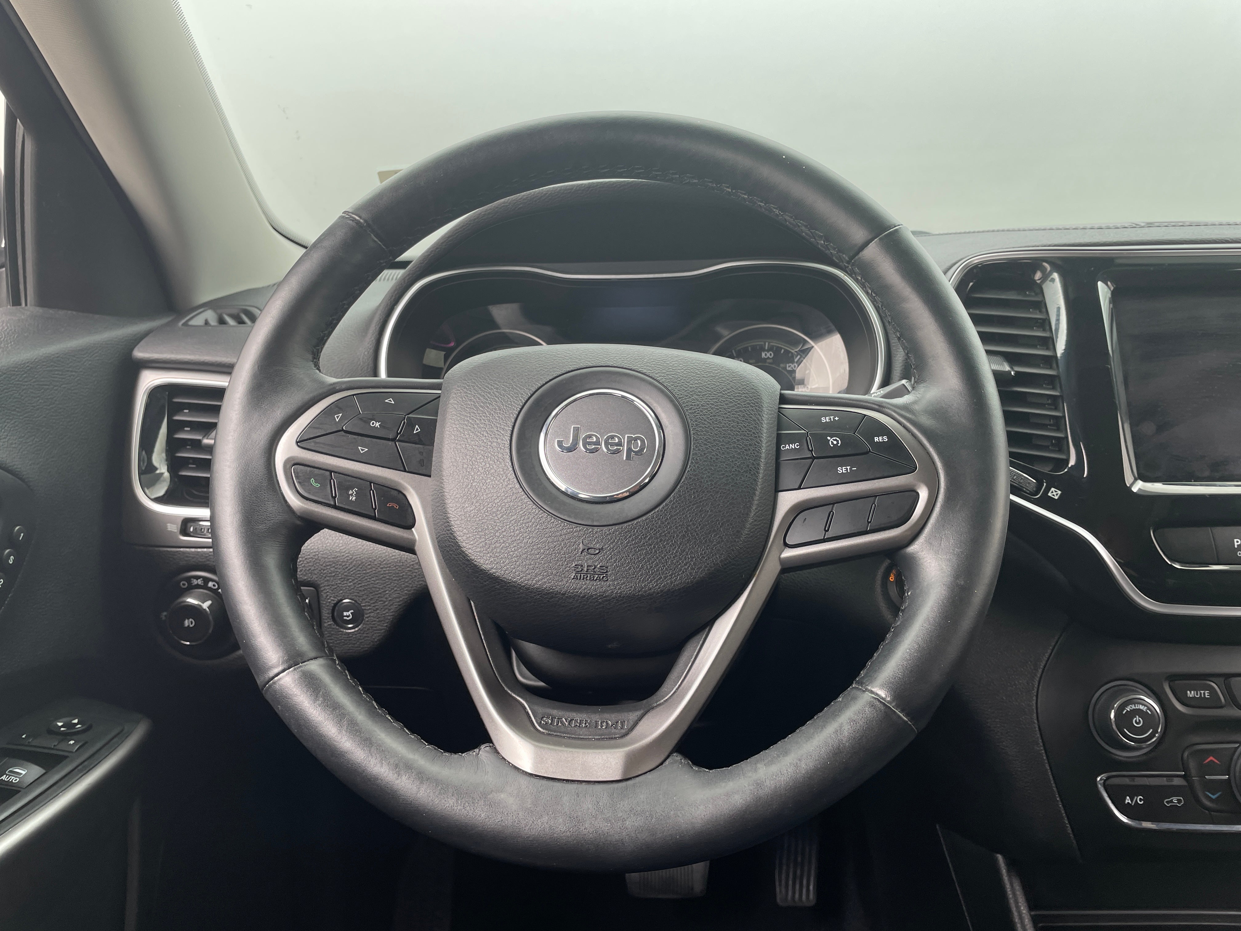2019 Jeep Cherokee Limited Edition 4