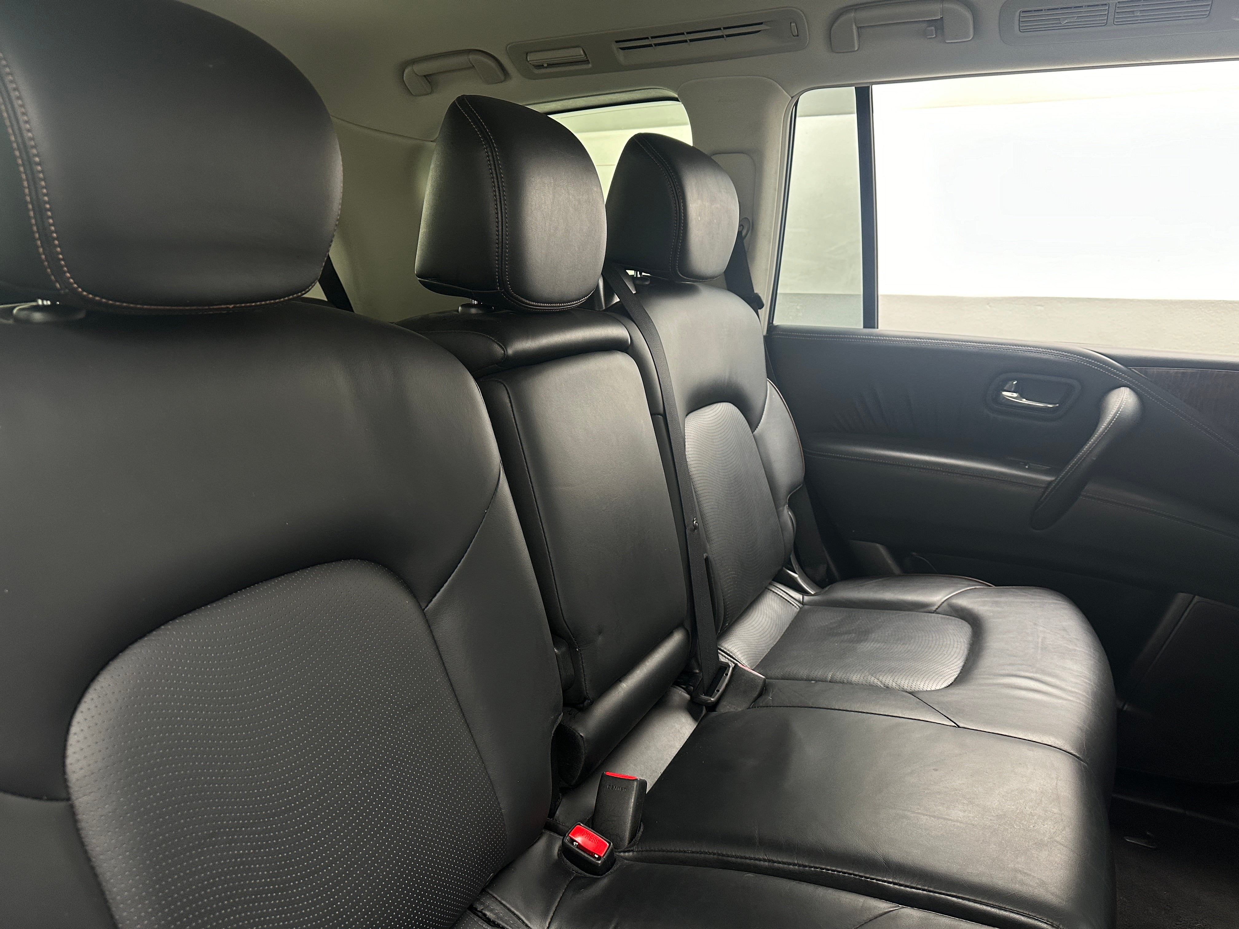 2017 Nissan Armada SL 5