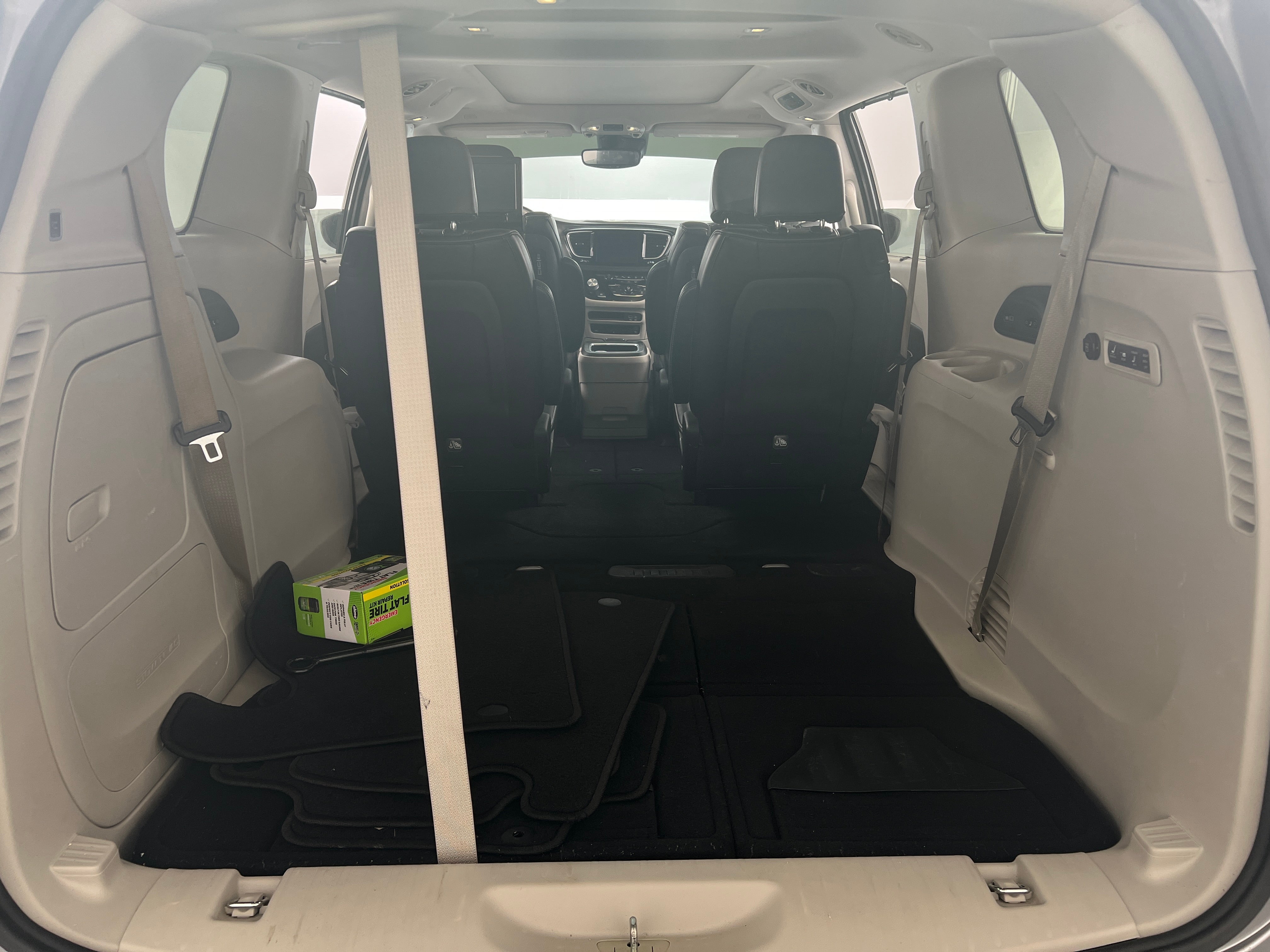 Thumbnail: 2018 Chrysler Pacifica - 6