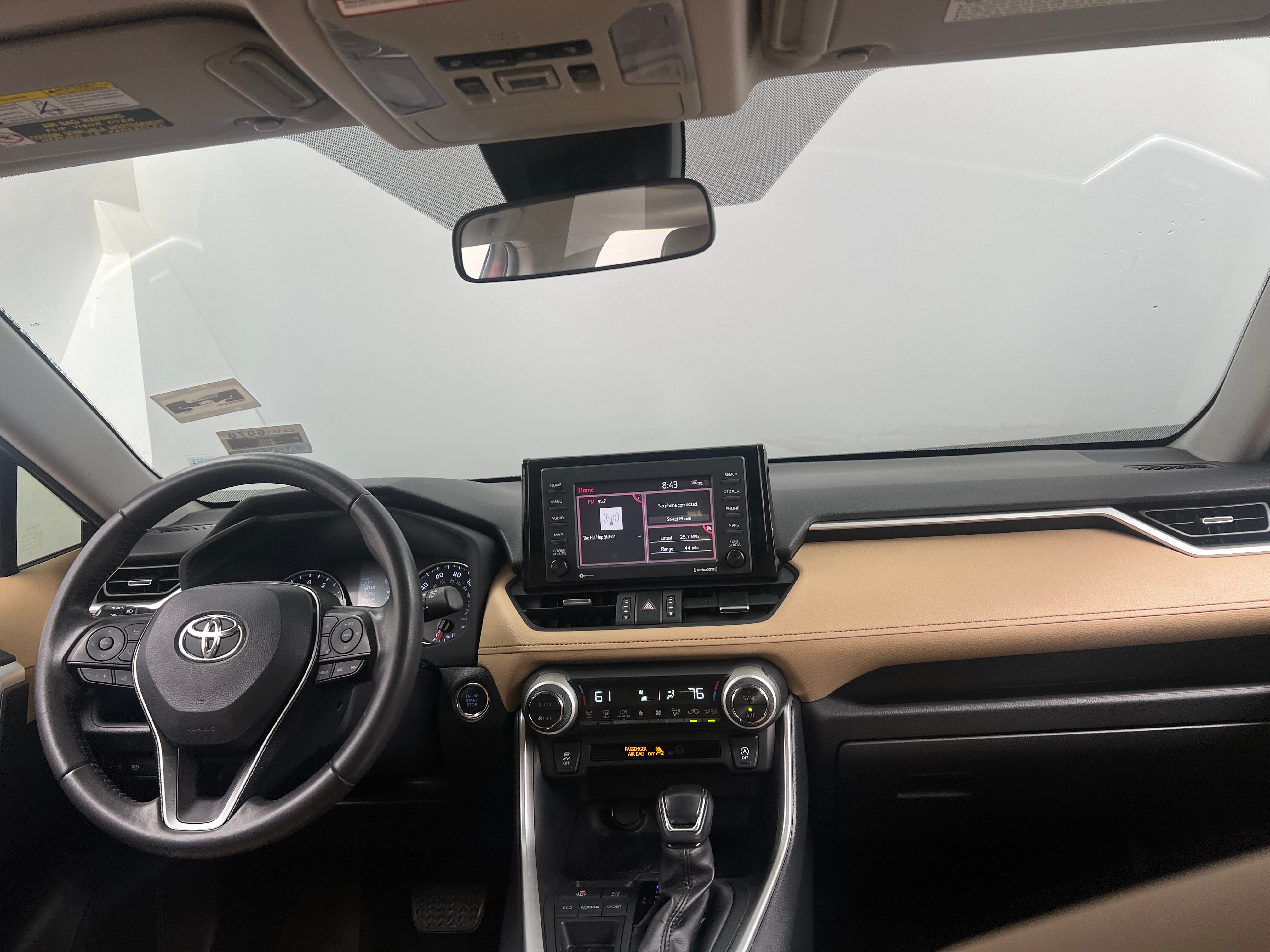 2020 Toyota RAV4 XLE Premium 3