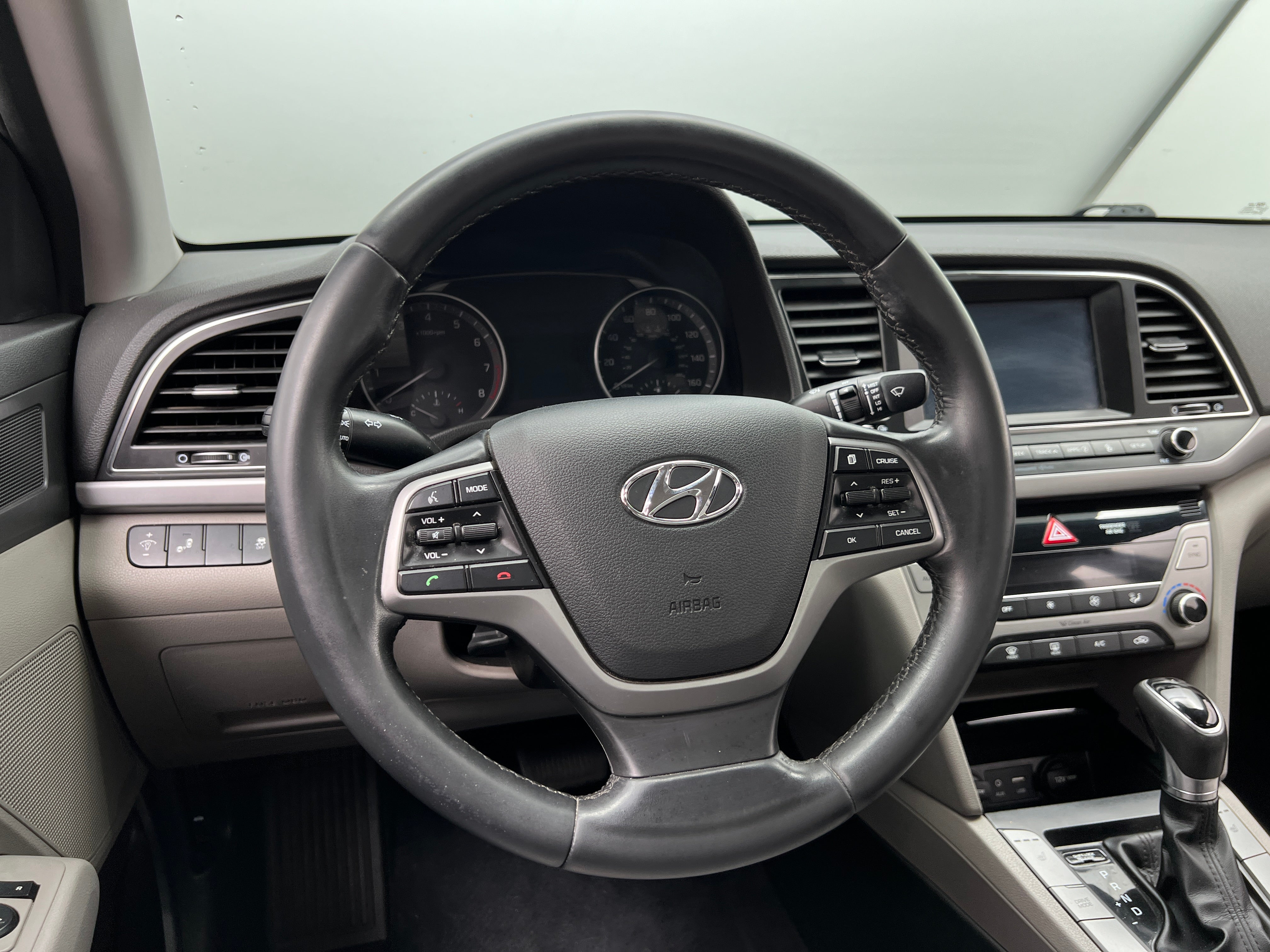 2017 Hyundai Elantra Limited Edition 4