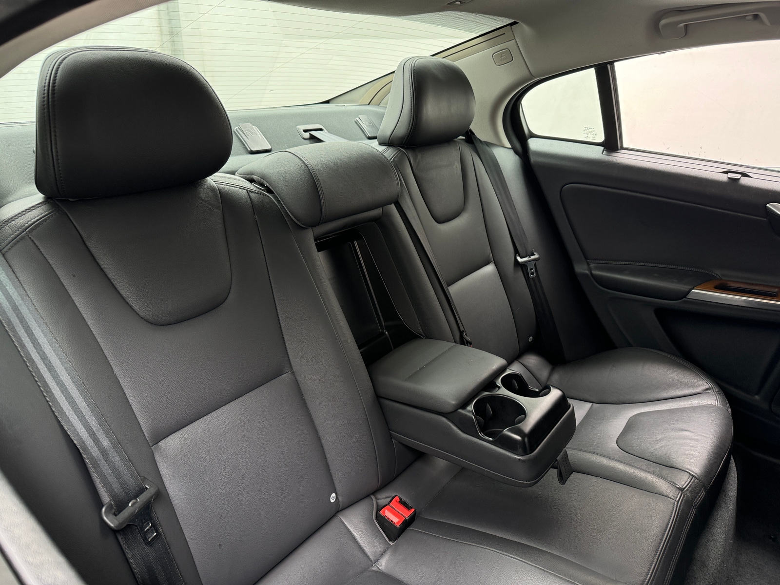 Thumbnail: 2016 Volvo S60 - 6