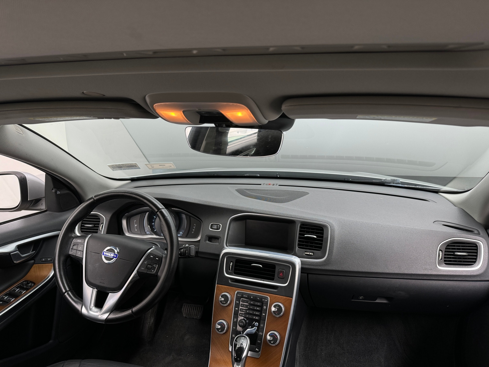 Thumbnail: 2016 Volvo S60 - 3