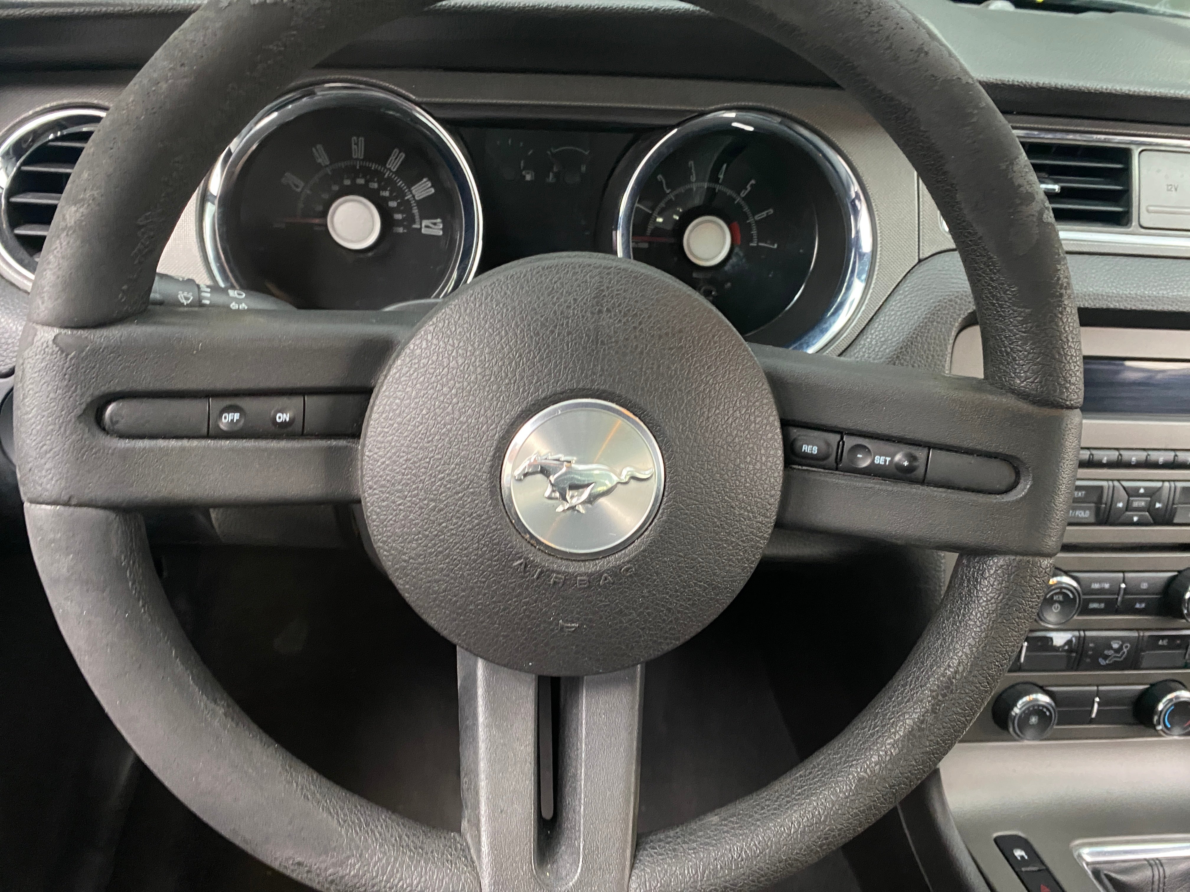 2010 Ford Mustang Base 4