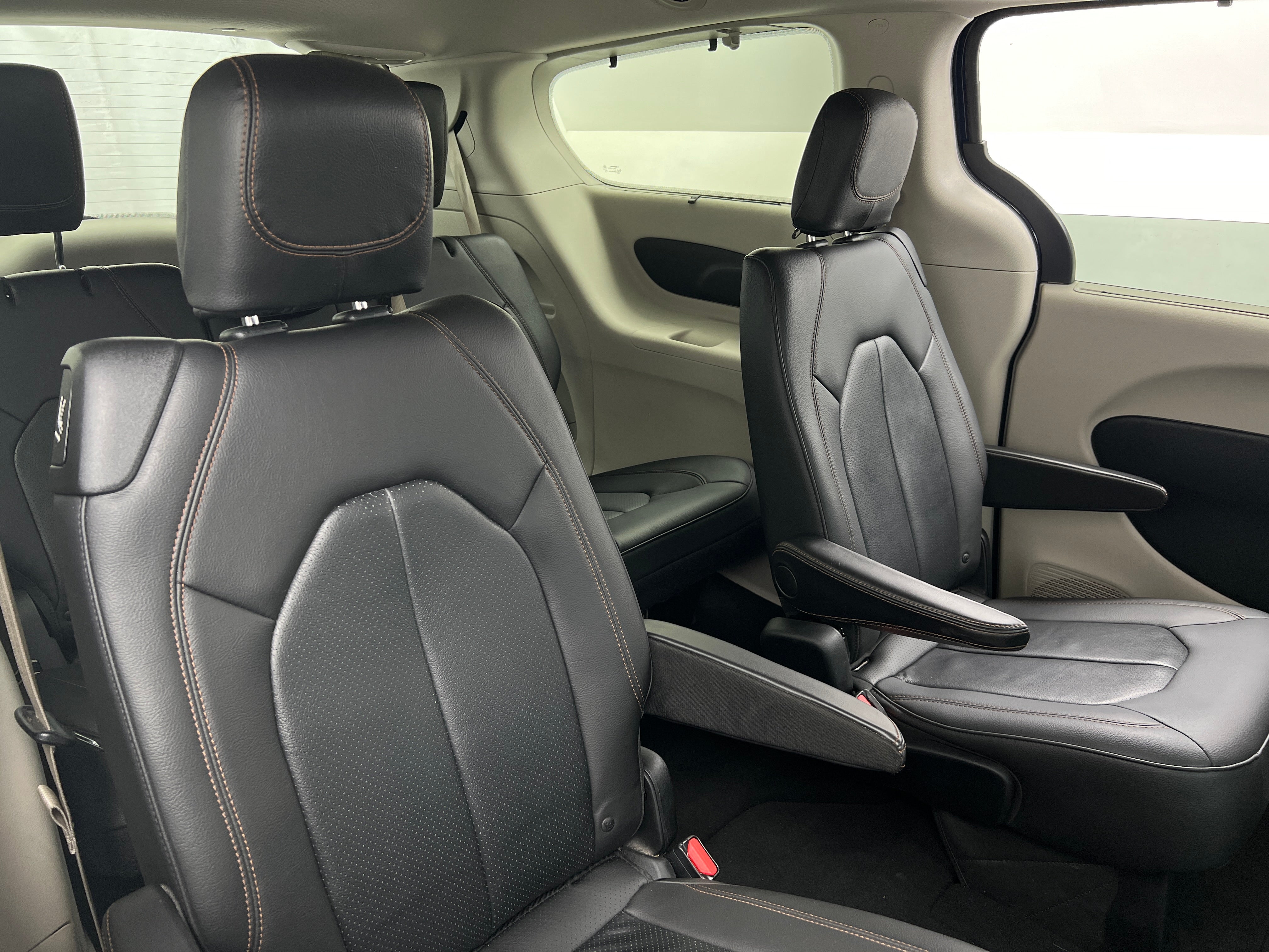 2018 Chrysler Pacifica Touring L 5