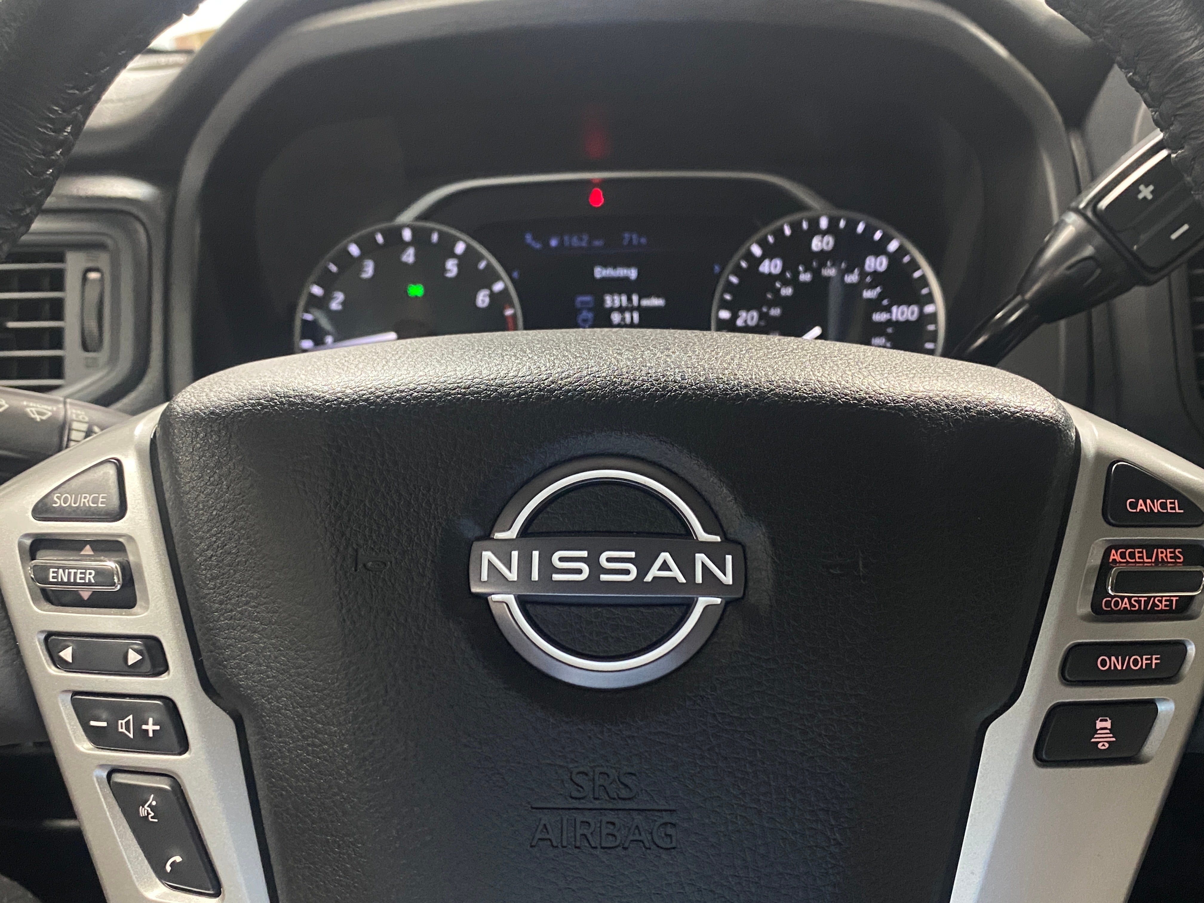 2024 Nissan Titan SV 5