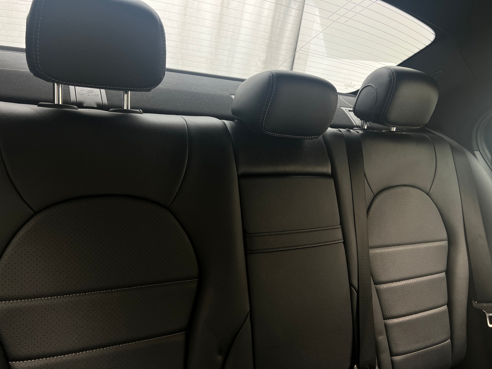 Thumbnail: 2016 Mercedes-Benz C-Class - 6