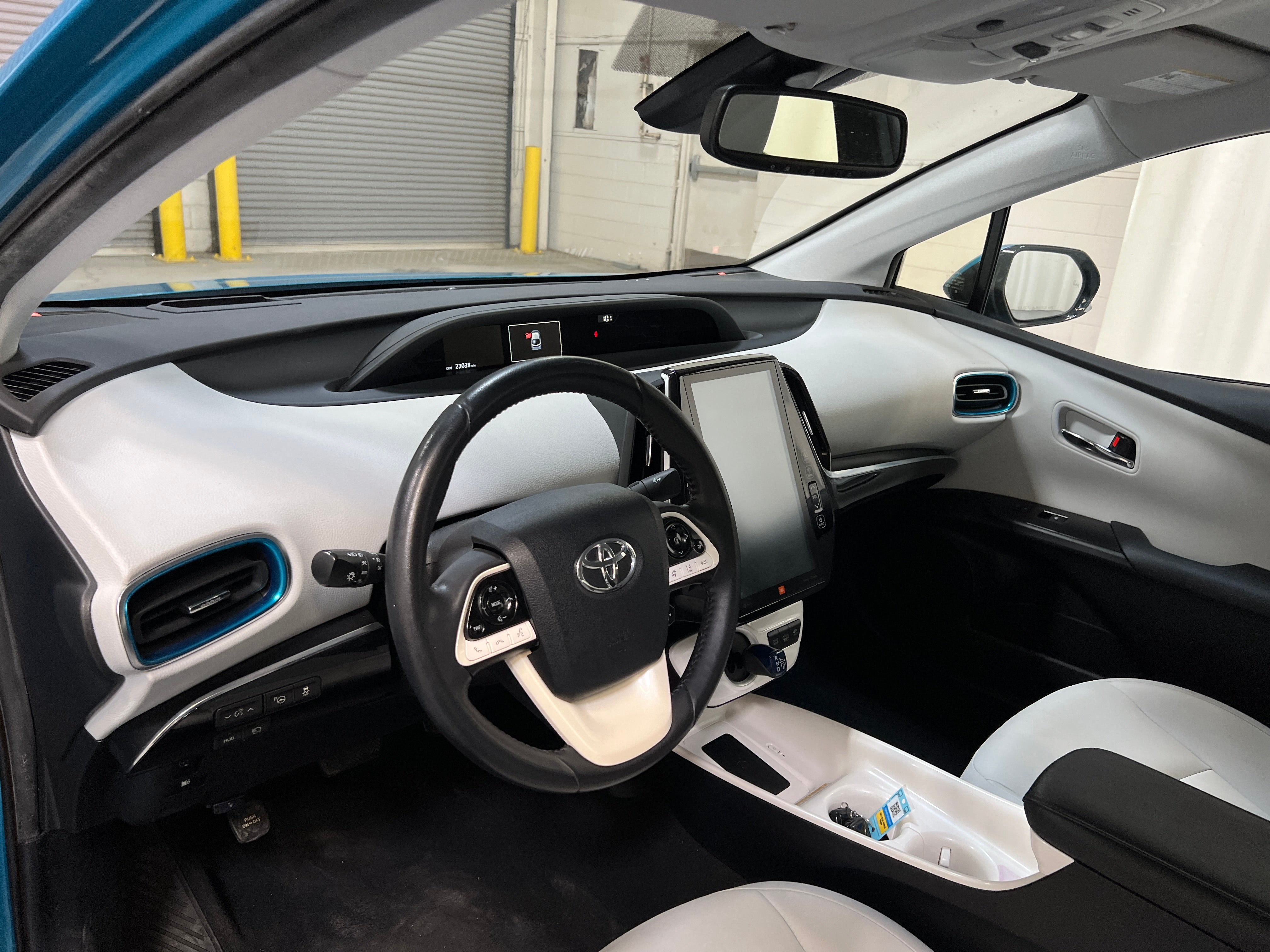 2017 Toyota Prius Prime Advanced 3