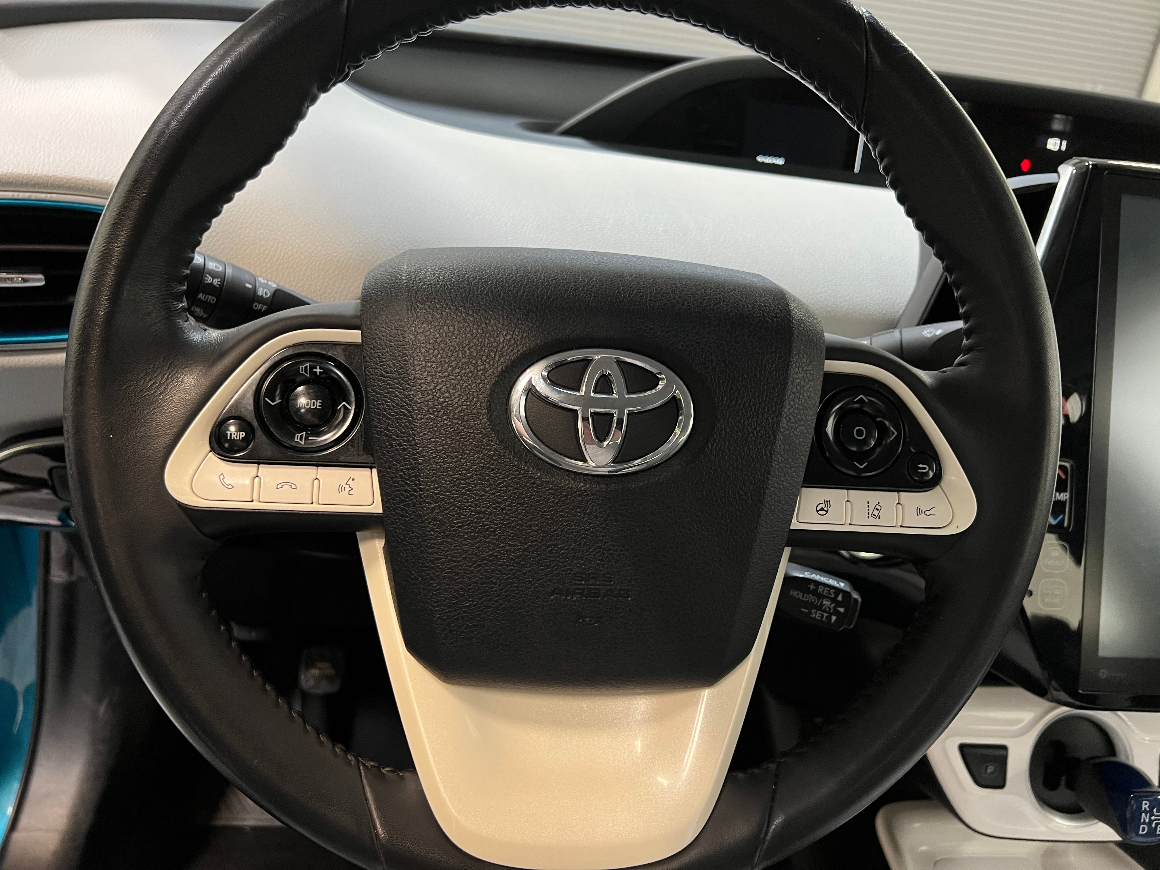 2017 Toyota Prius Prime Advanced 5