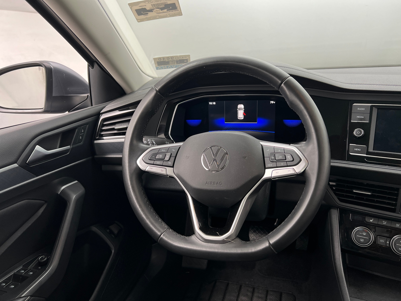 Thumbnail: 2022 Volkswagen Jetta - 5