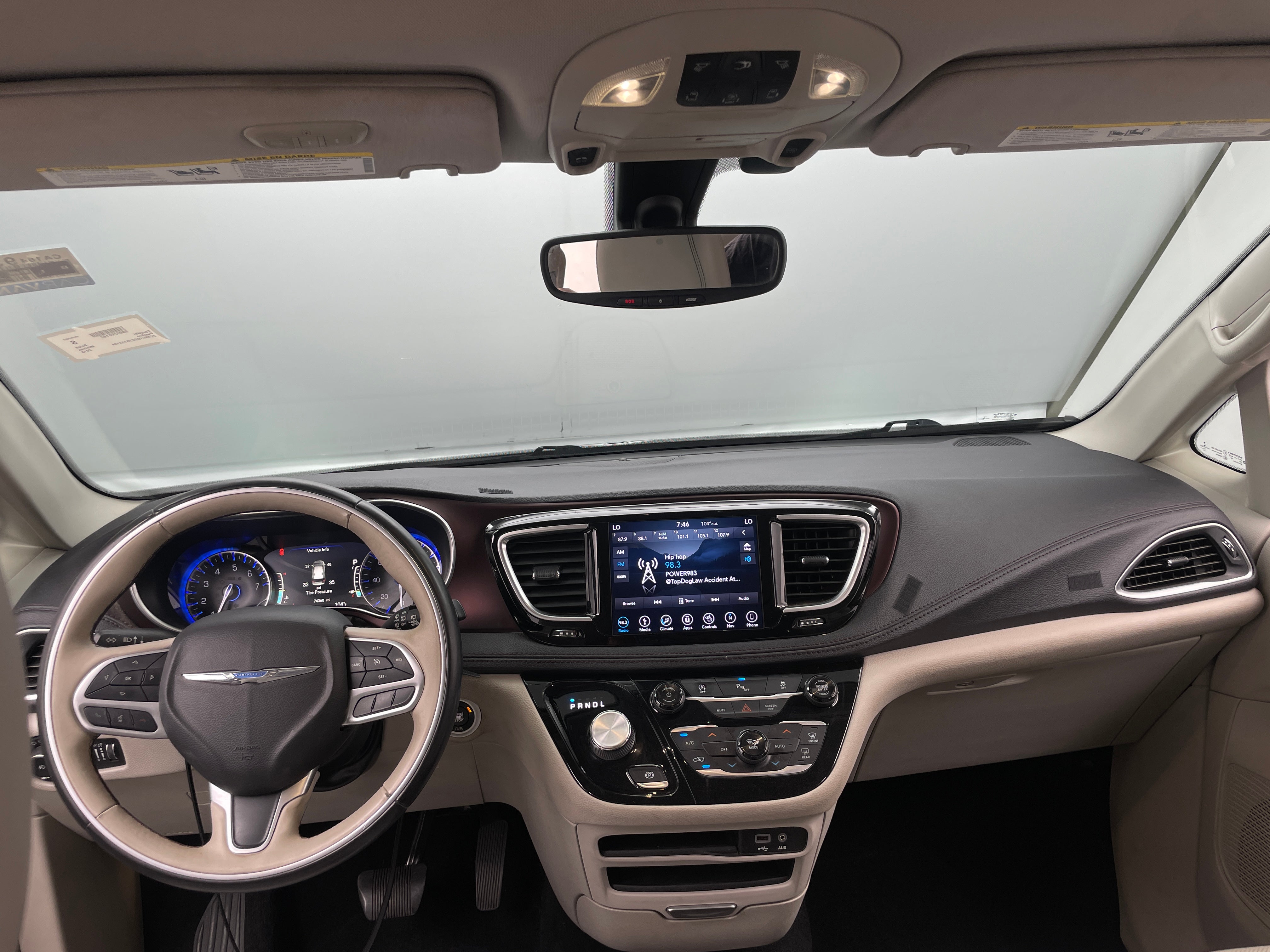 2018 Chrysler Pacifica Limited 3