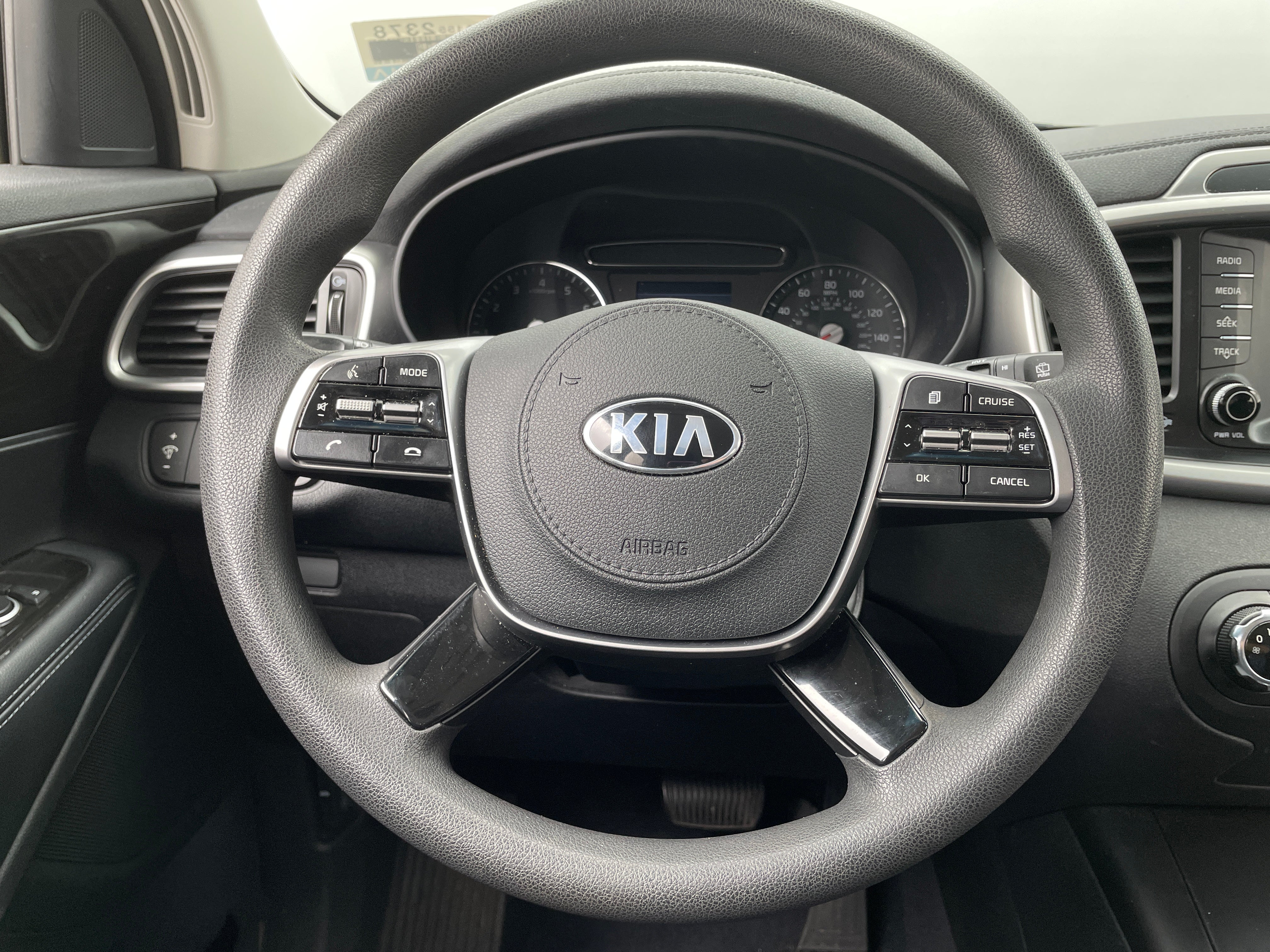 2019 Kia Sorento LX 5