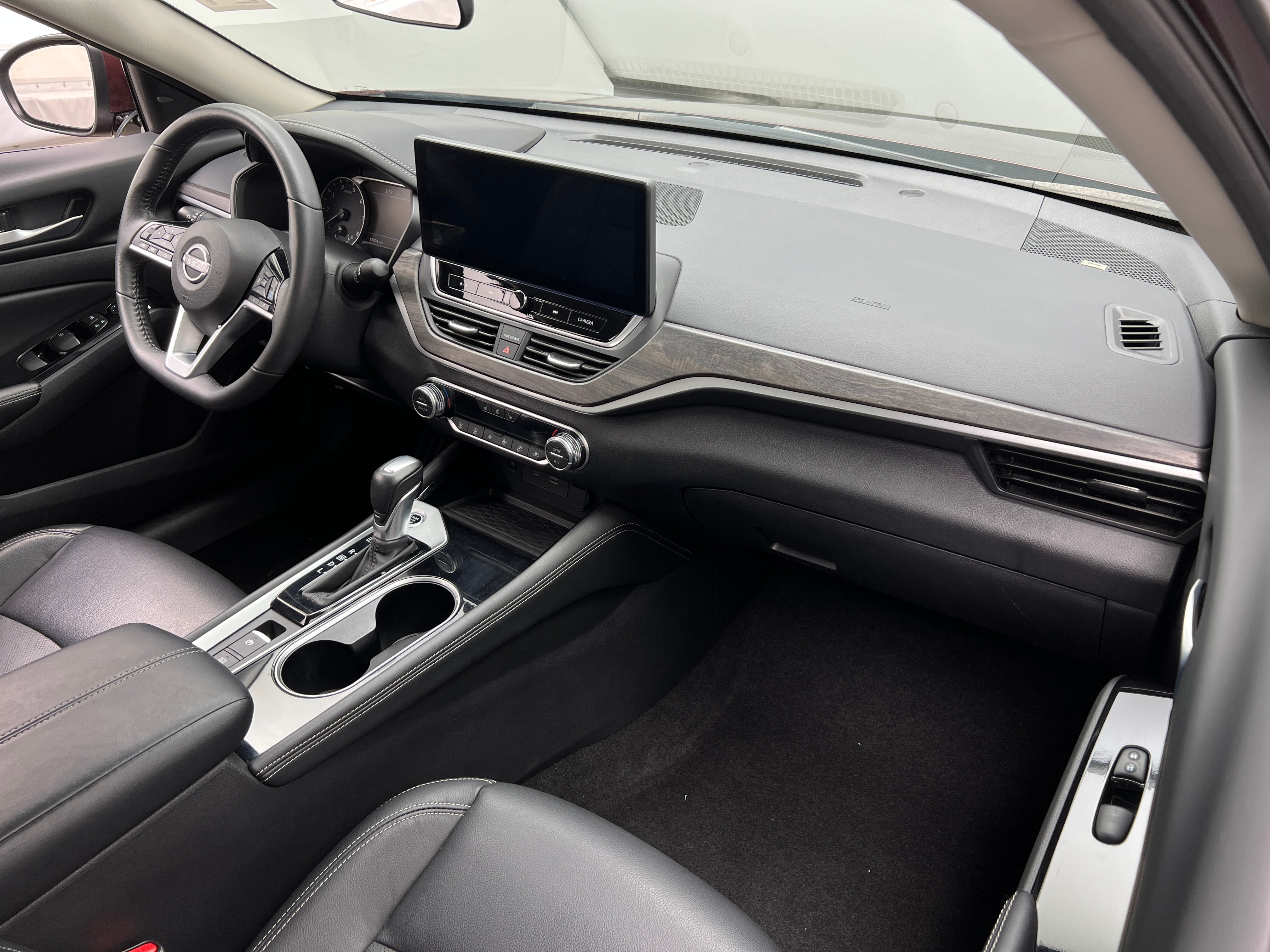 2024 Nissan Altima SL 2