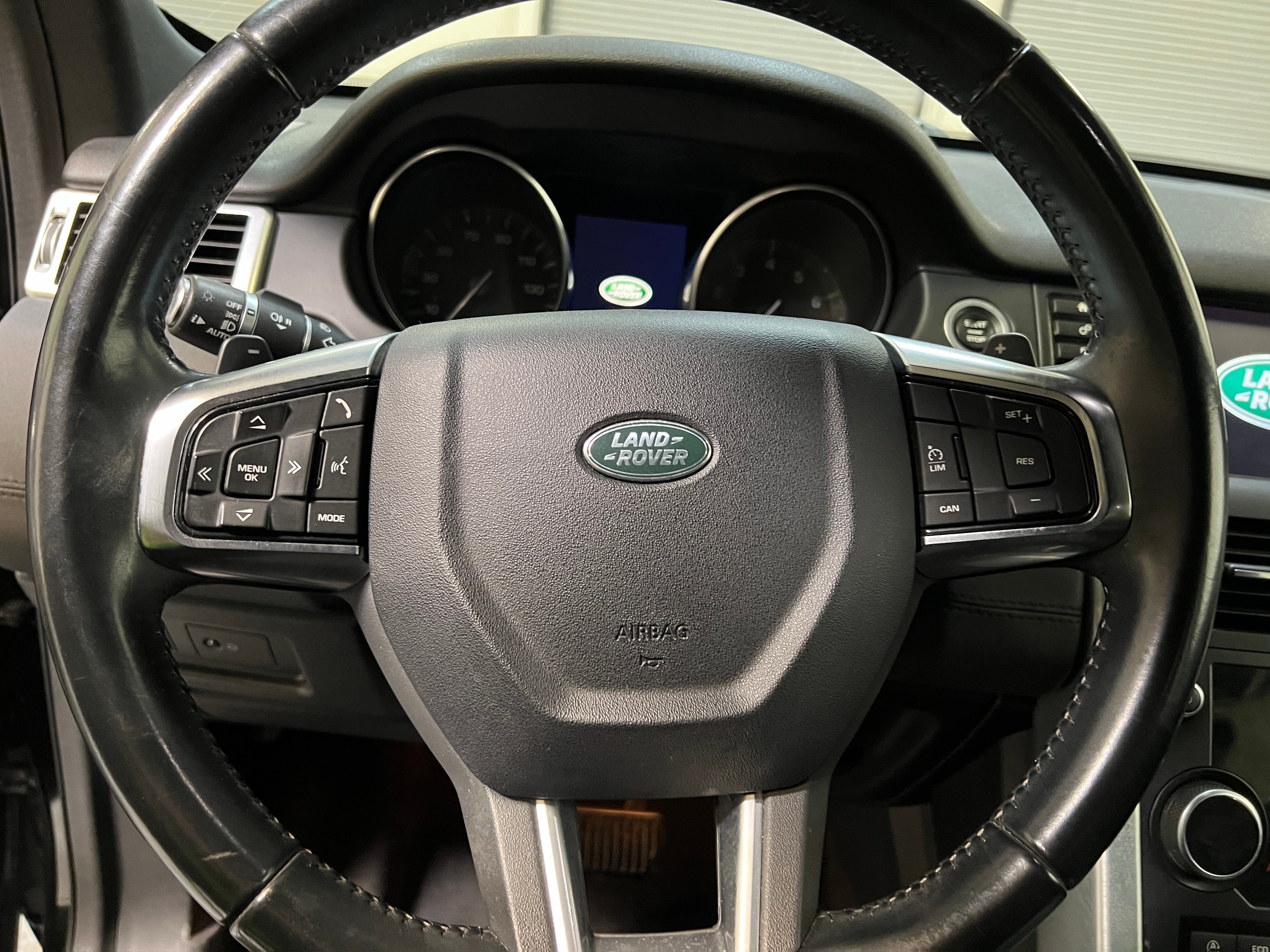 2016 Land Rover Discovery Sport SE 4