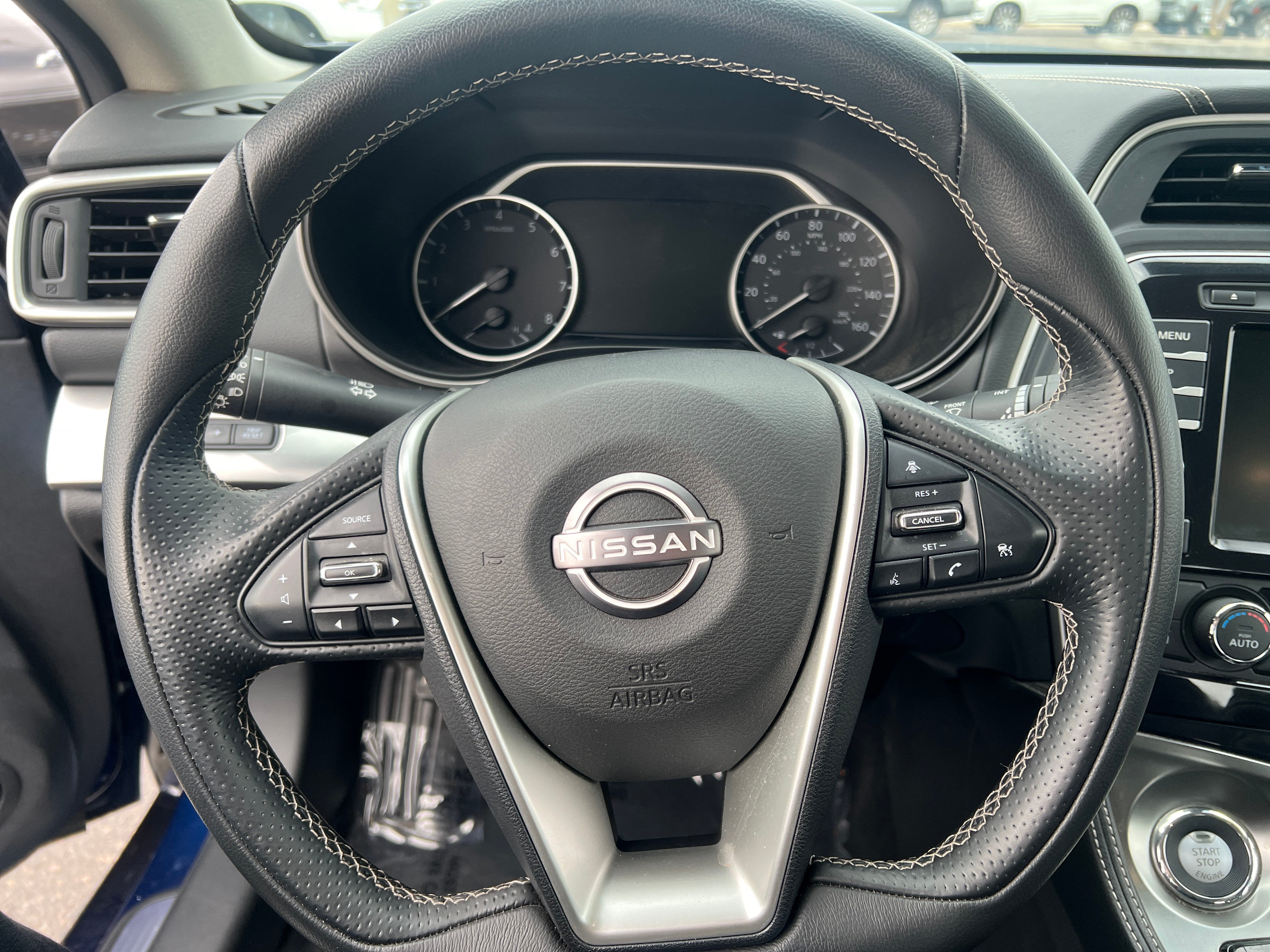 2023 Nissan Maxima SV 5