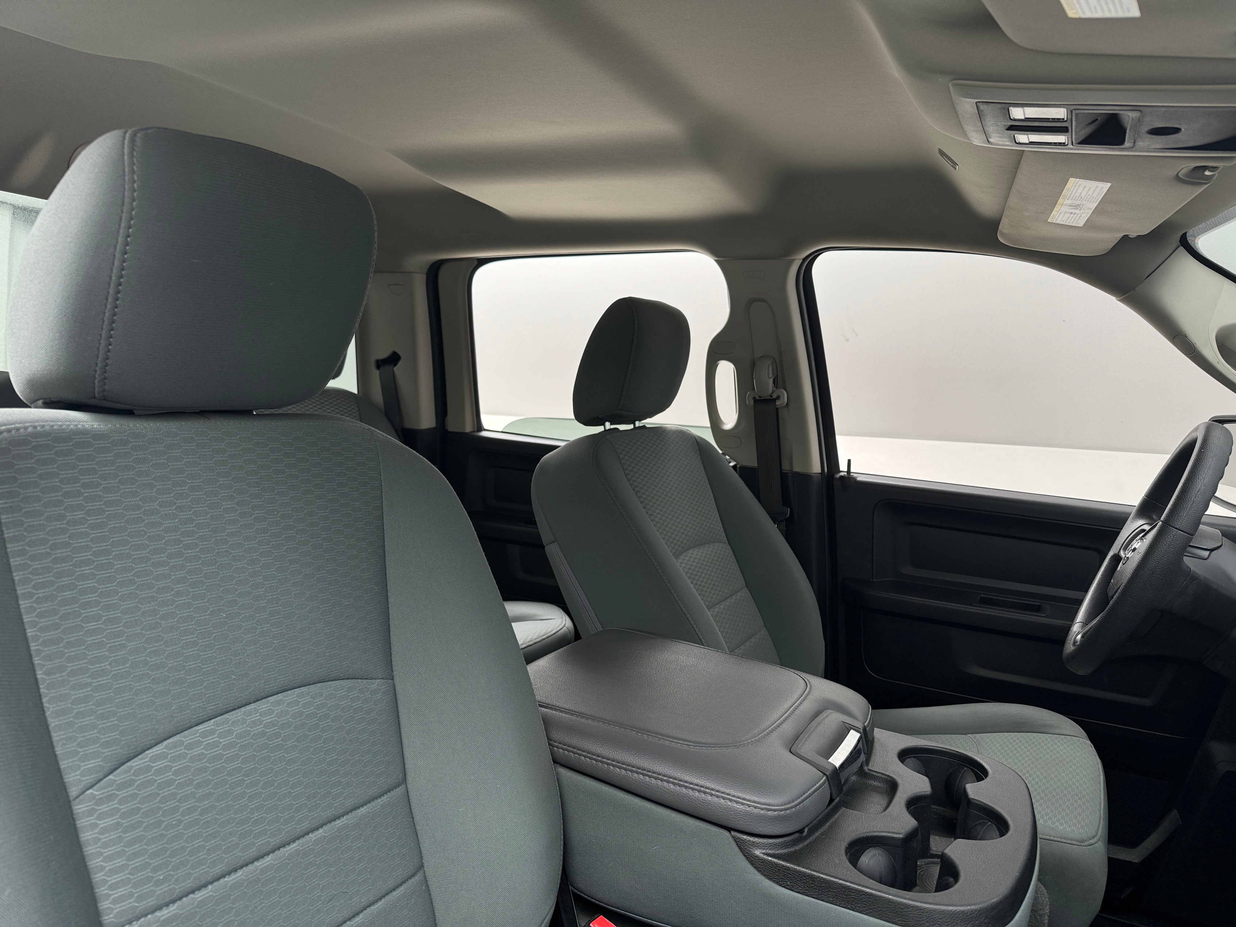 2019 RAM 1500 Classic Express 2