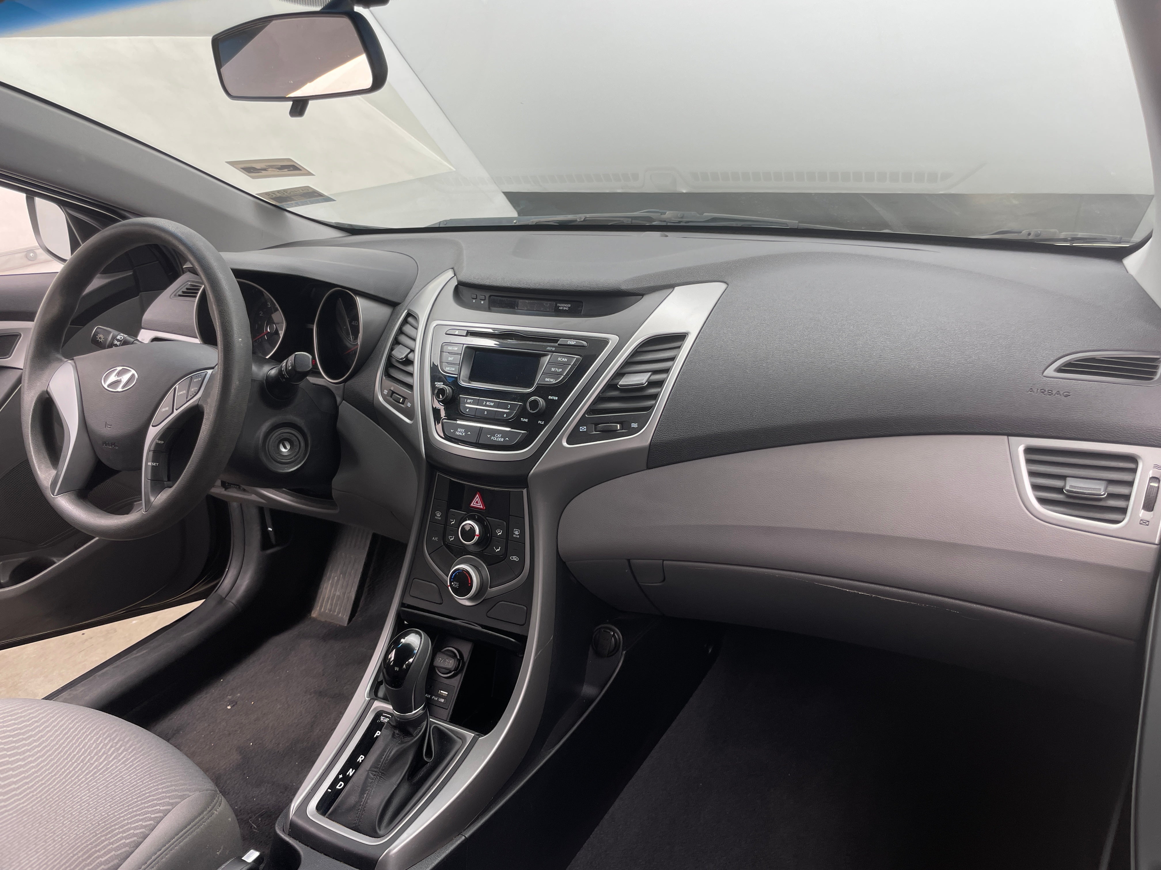 2016 Hyundai Elantra SE 3