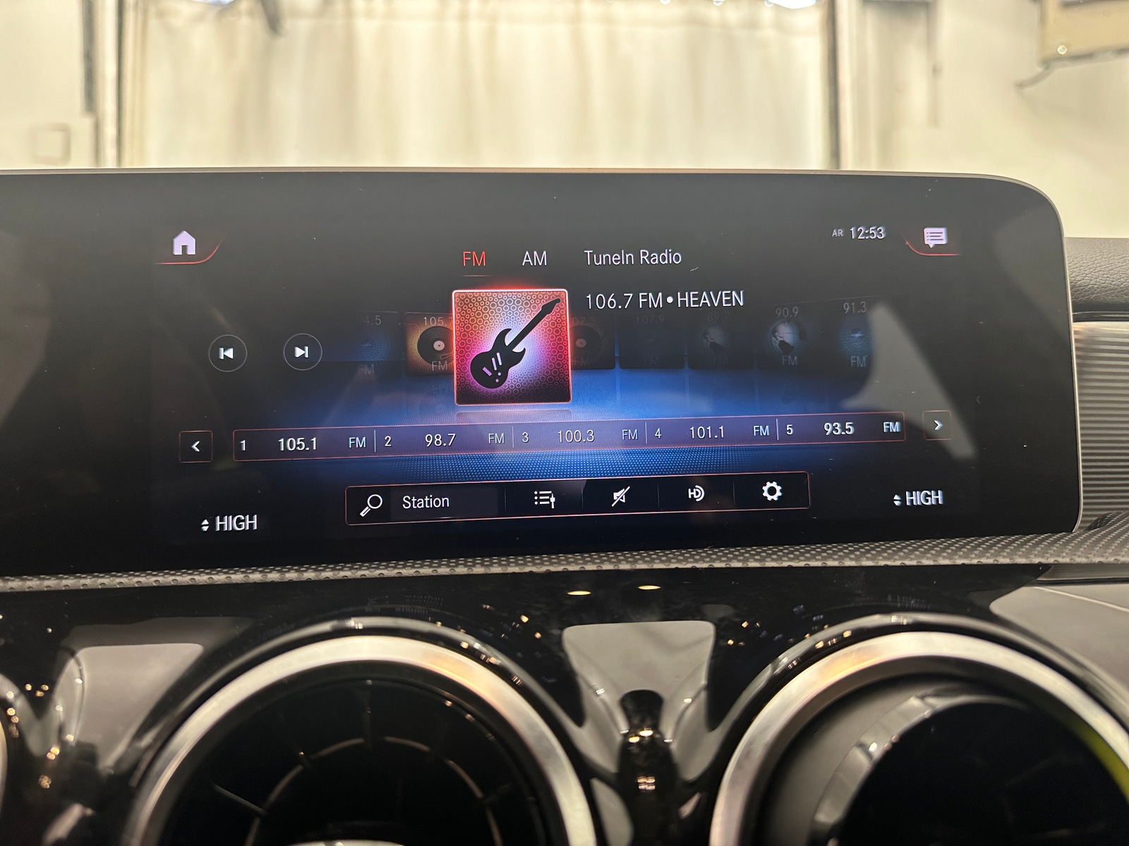 Thumbnail: 2019 Mercedes-Benz A-Class - 4