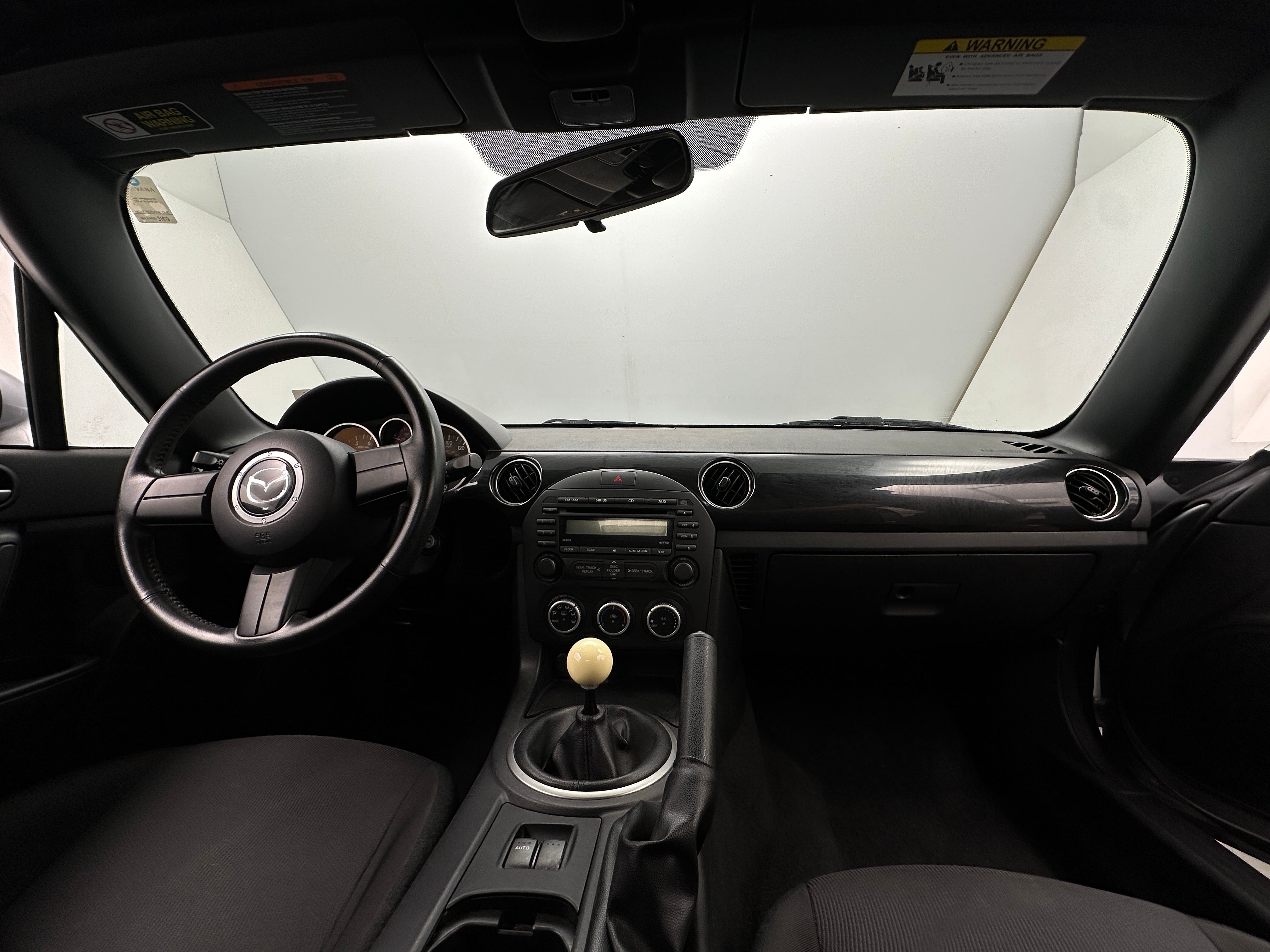 2015 Mazda MX-5 Miata Sport 3