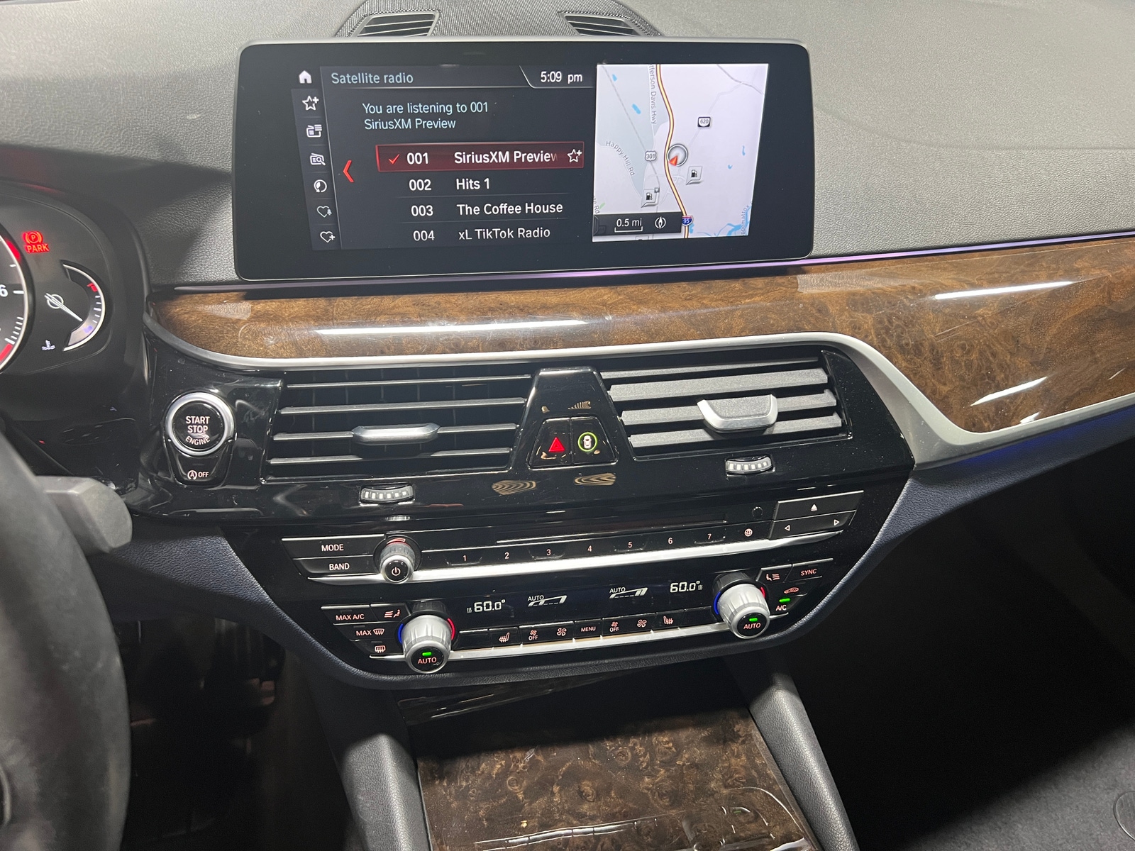 Thumbnail: 2017 BMW 5 Series - 4