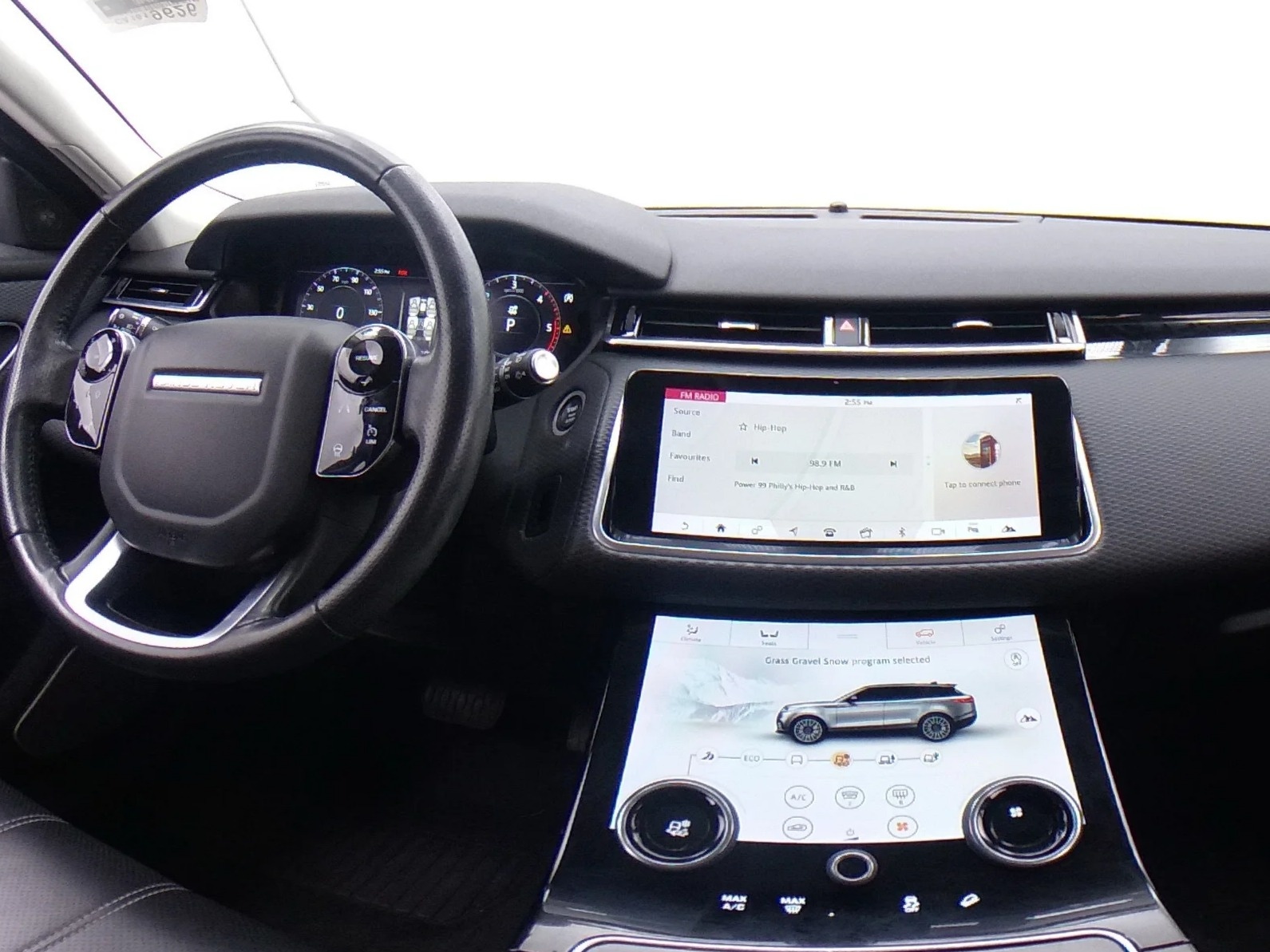 Thumbnail: 2018 Land Rover Range Rover Velar - 3