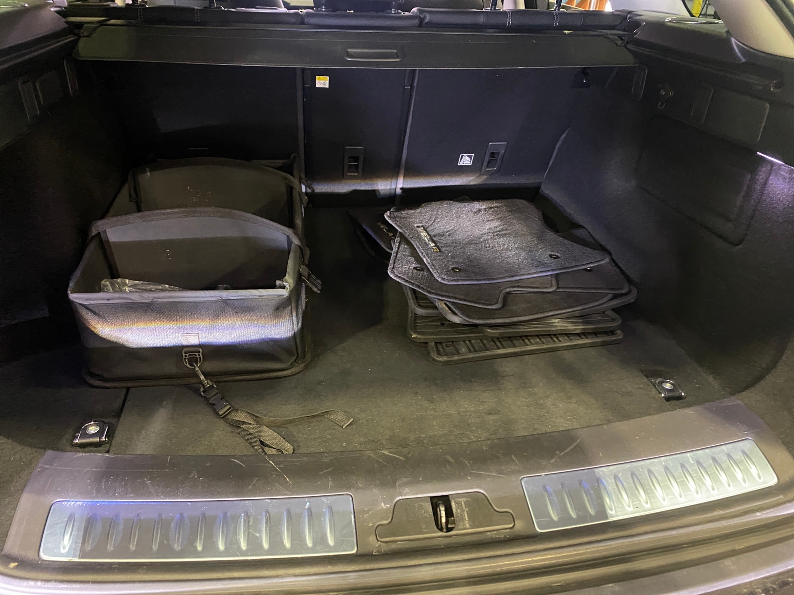 Thumbnail: 2018 Land Rover Range Rover Velar - 7