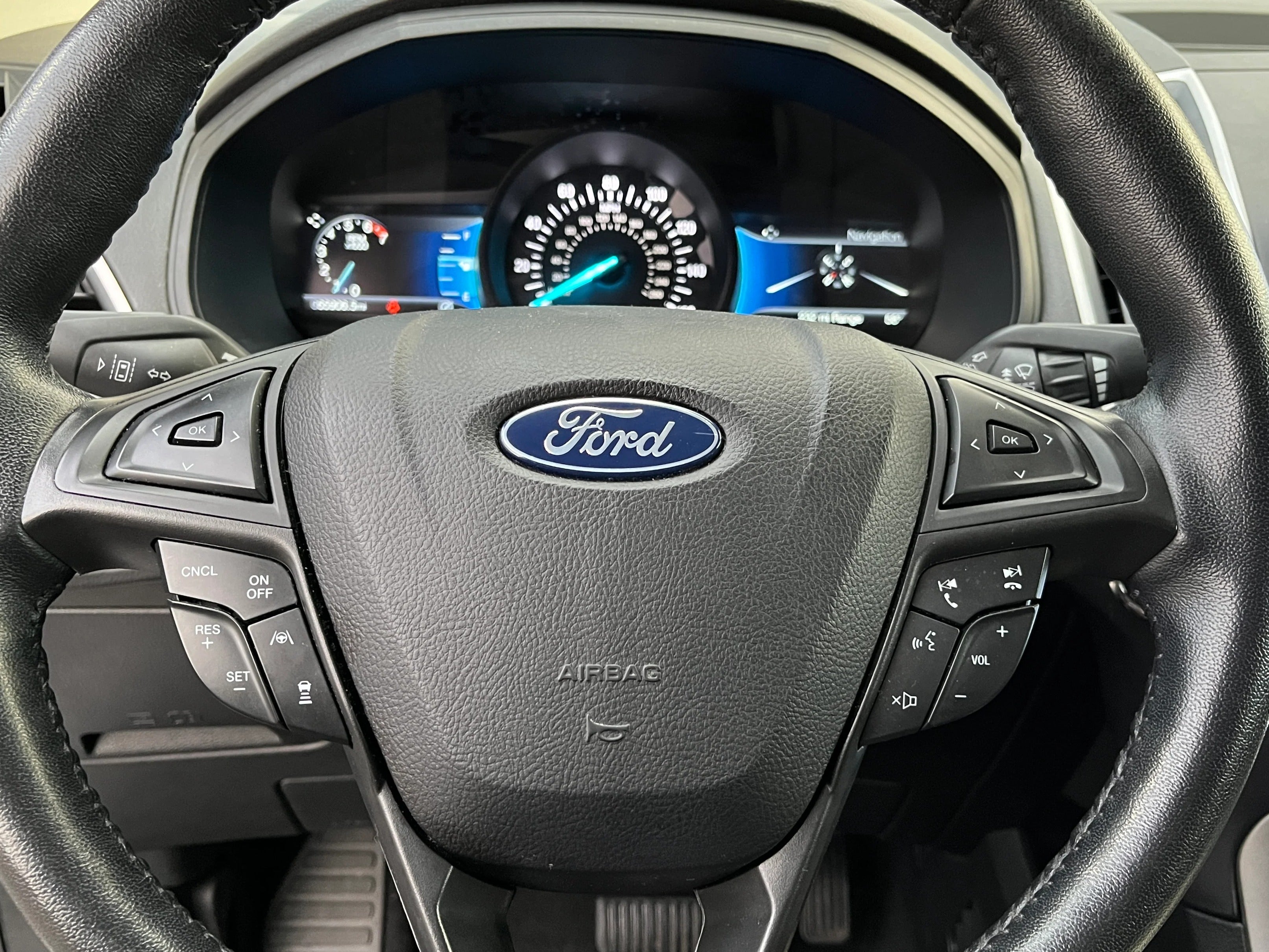 2022 Ford Edge SEL 5