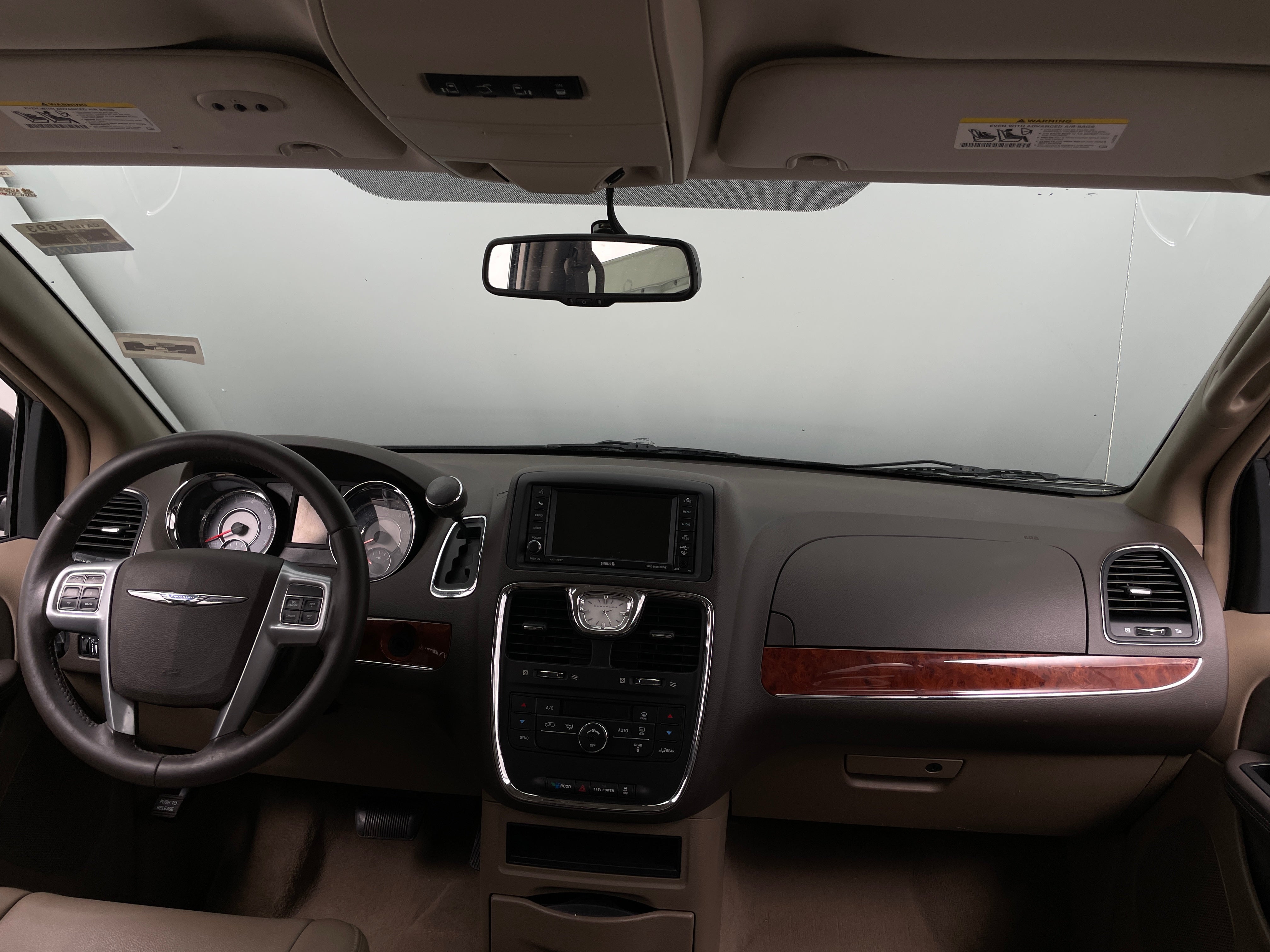 2013 Chrysler Town & Country Touring 2