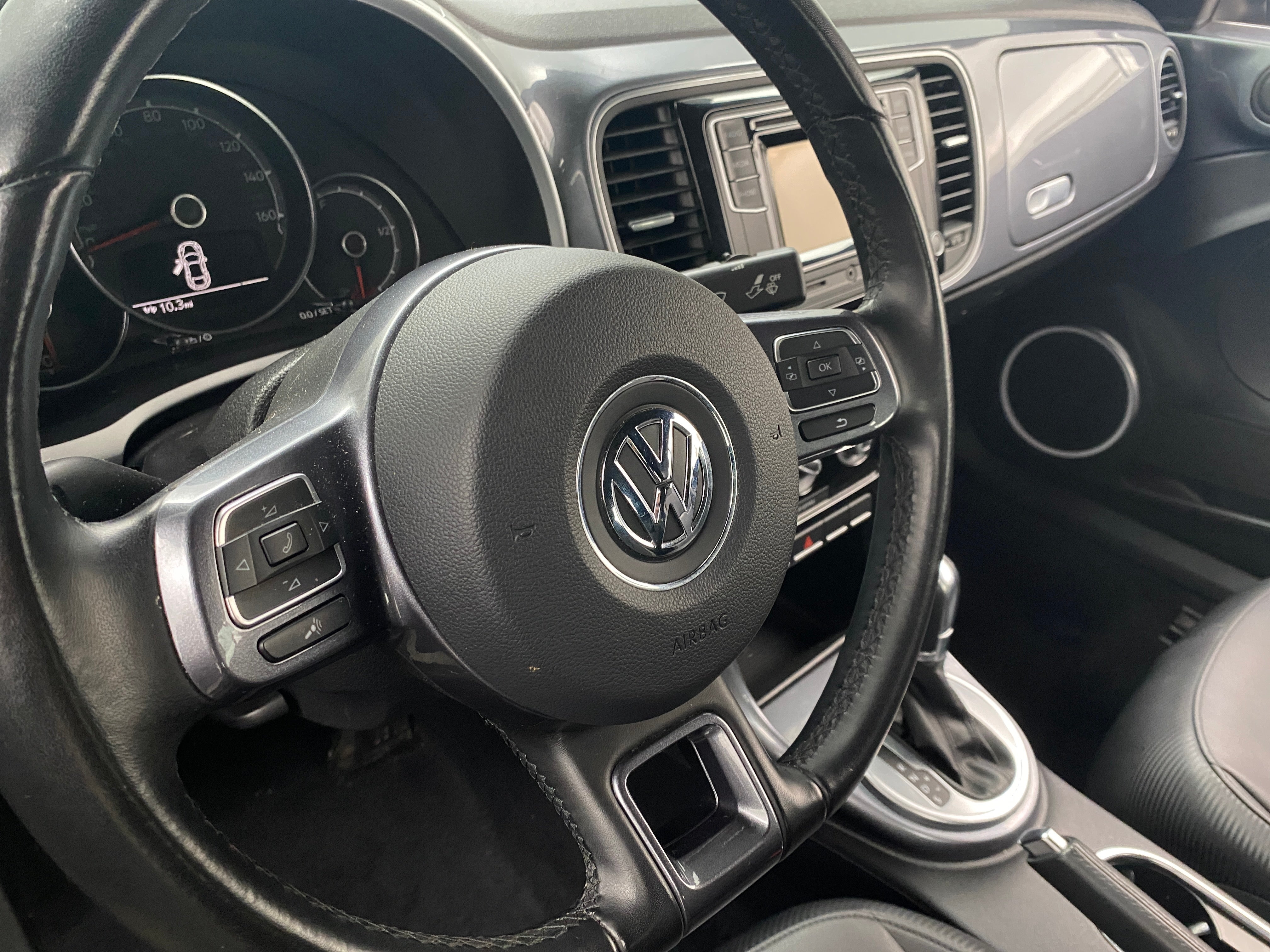 2019 Volkswagen Beetle S 4