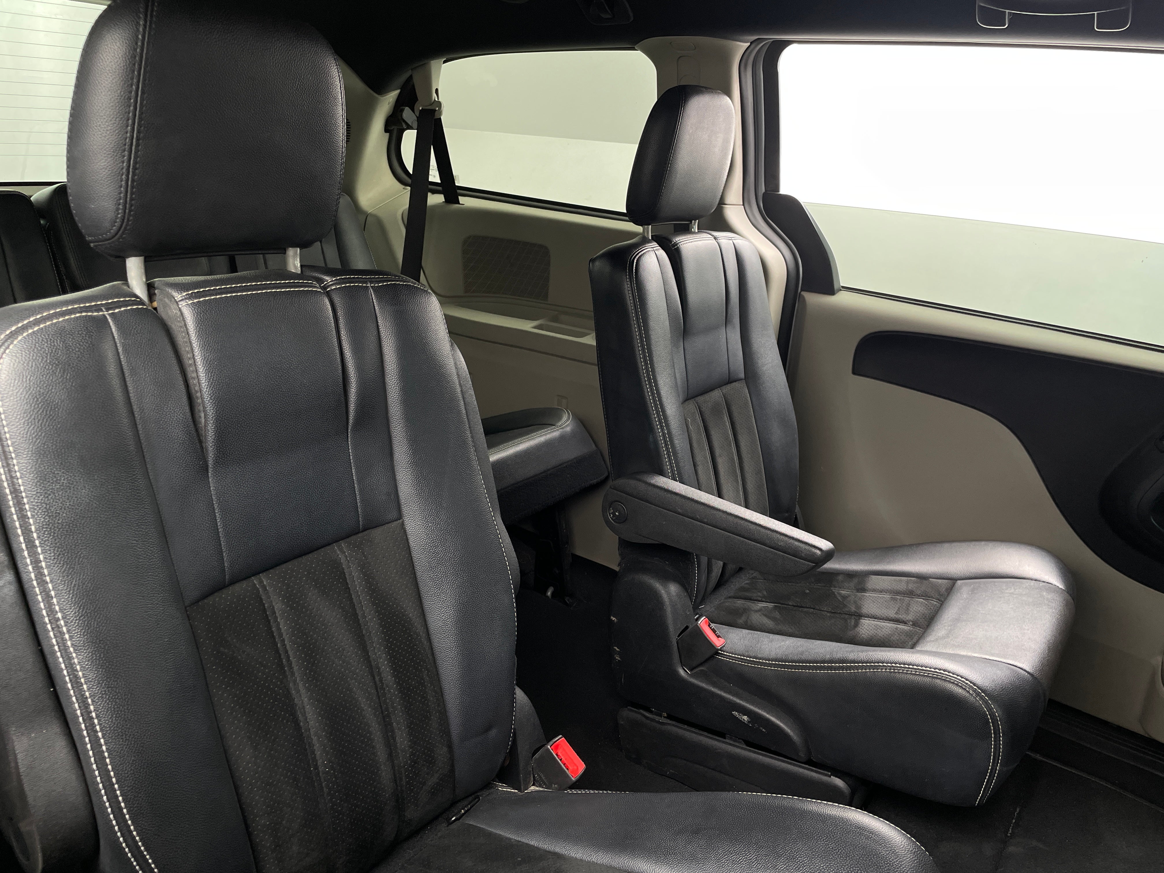 2017 Dodge Grand Caravan SXT 6