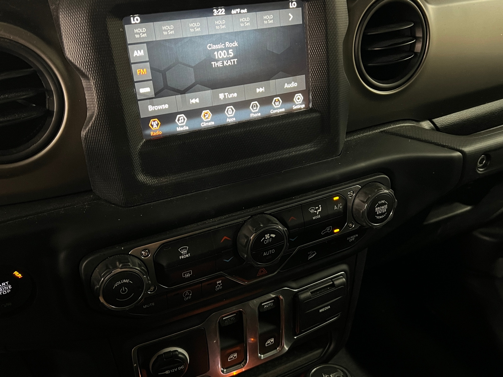 Thumbnail: 2019 Jeep Wrangler - 4
