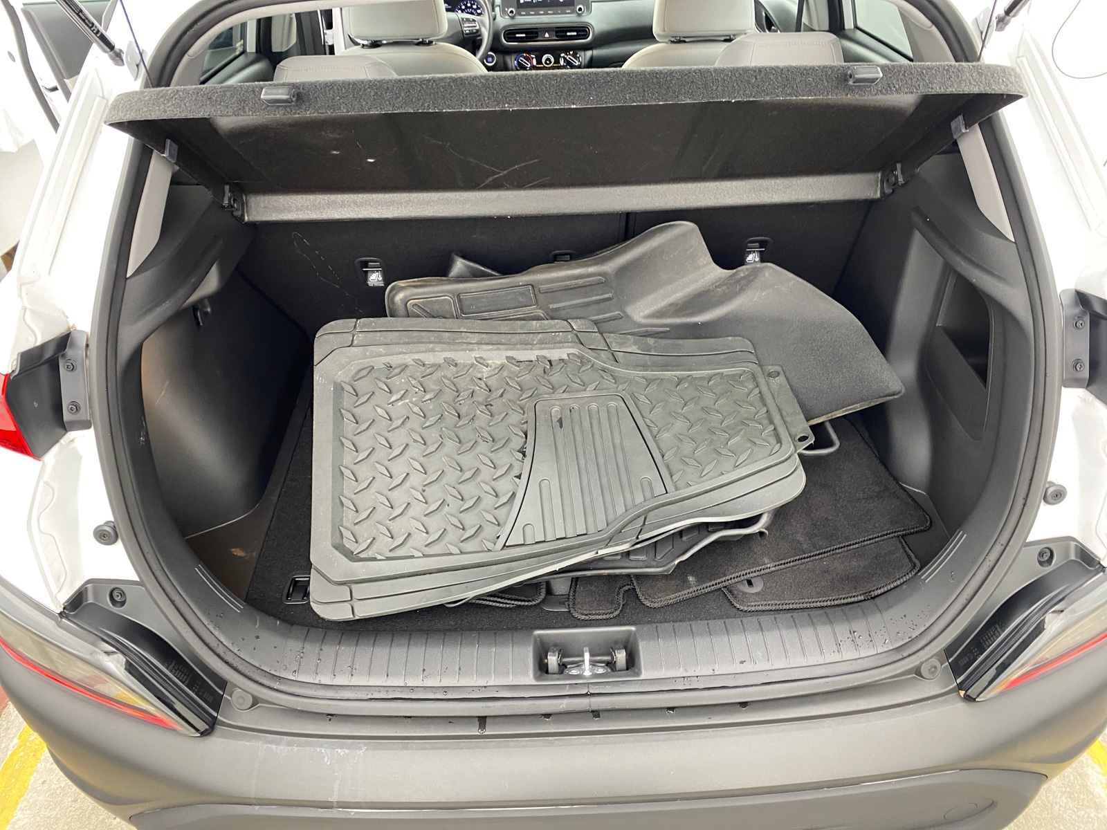 Thumbnail: 2023 Hyundai Kona - 7