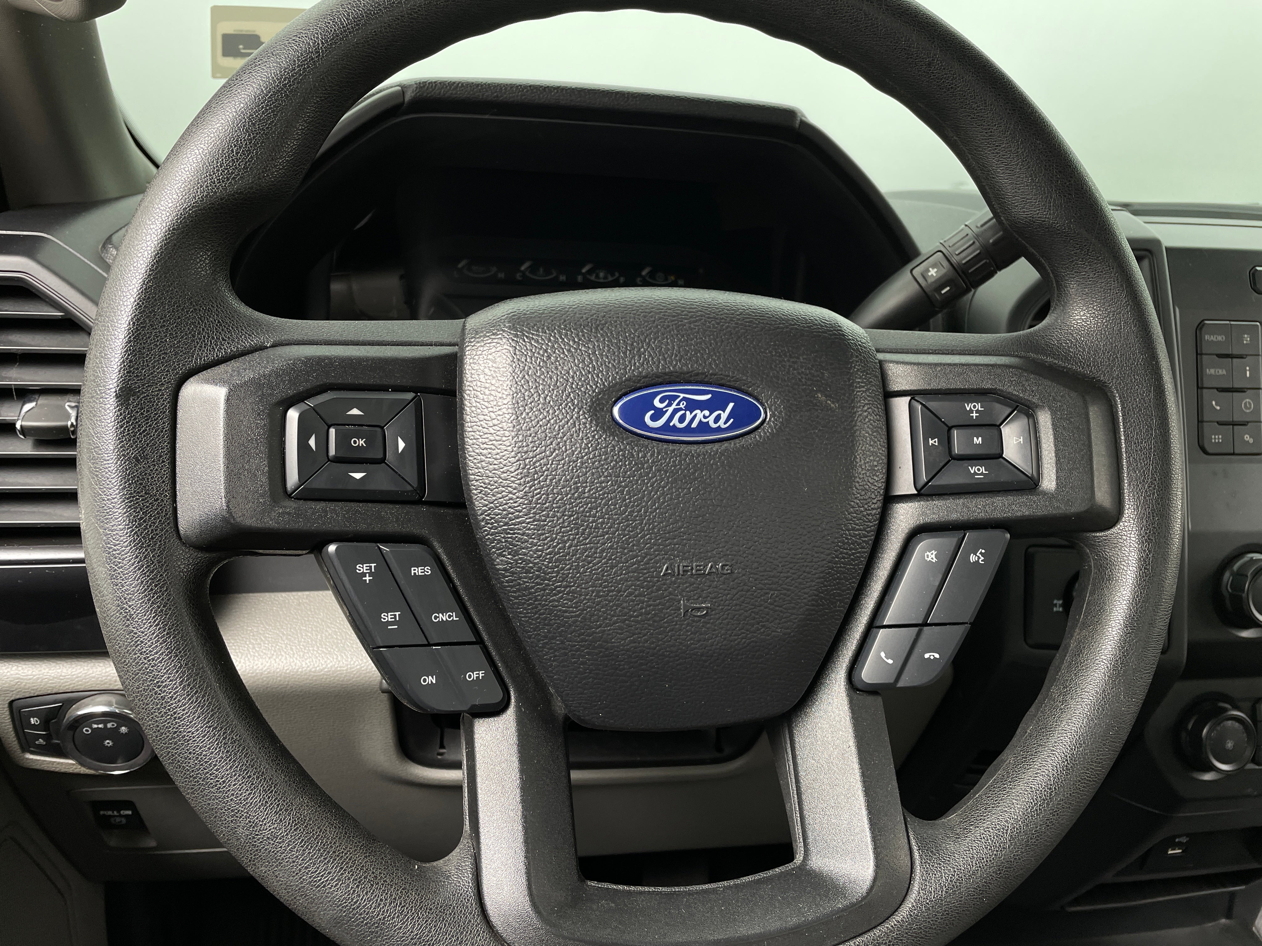 2019 Ford Econoline E-150 5