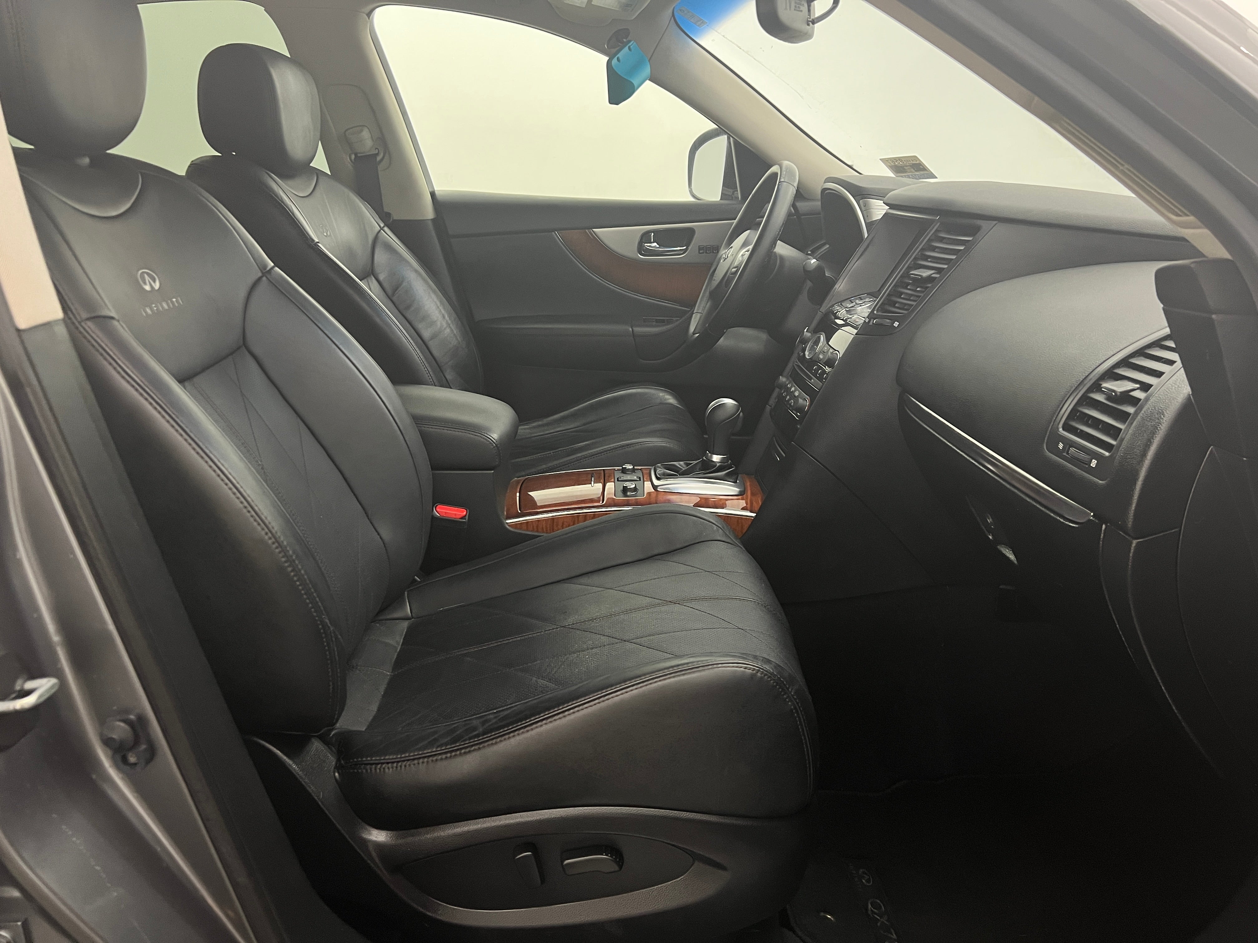 2014 INFINITI QX70  2