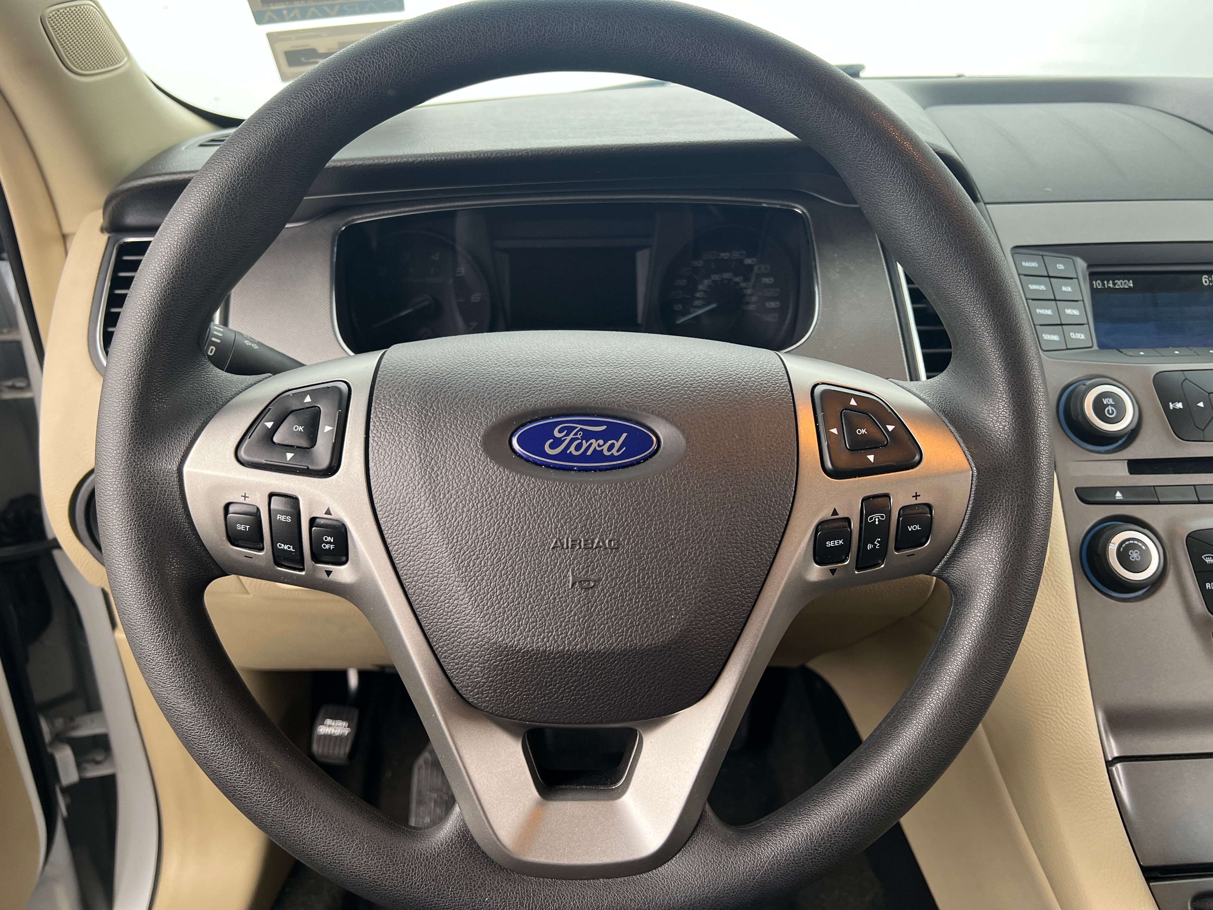 2018 Ford Taurus SE 5