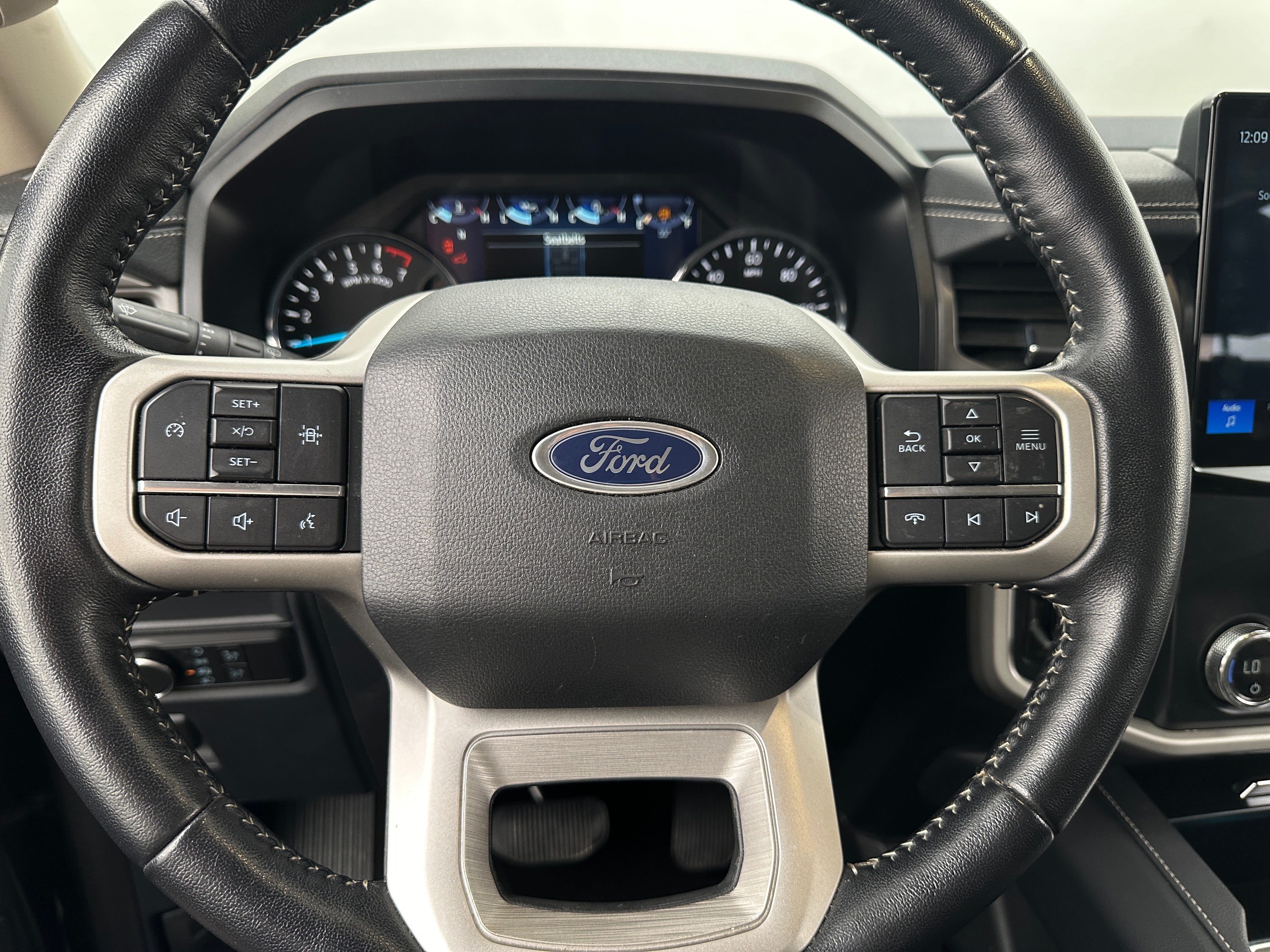 2022 Ford Expedition XLT 5