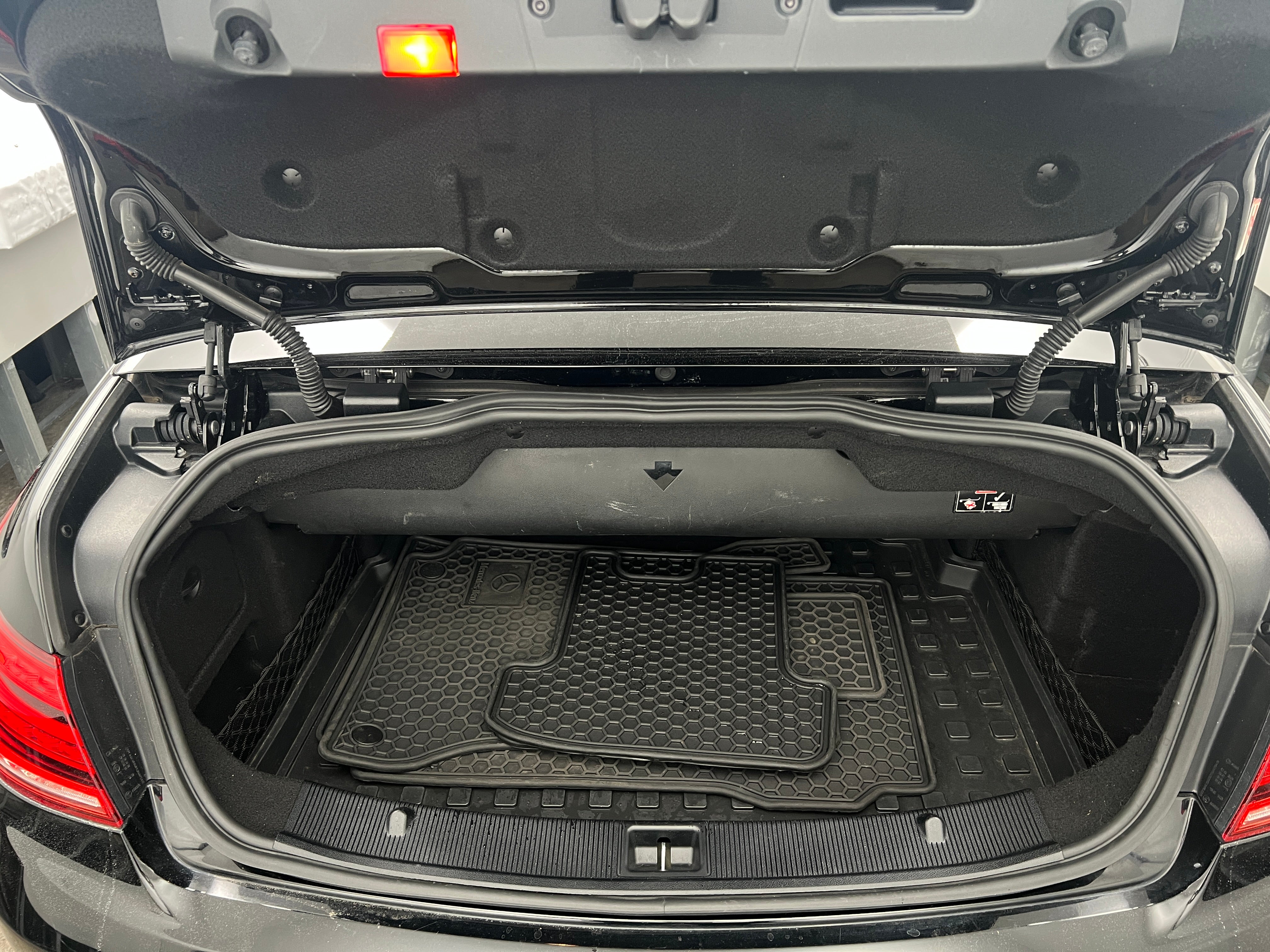 Thumbnail: 2014 Mercedes-Benz E-Class - 7