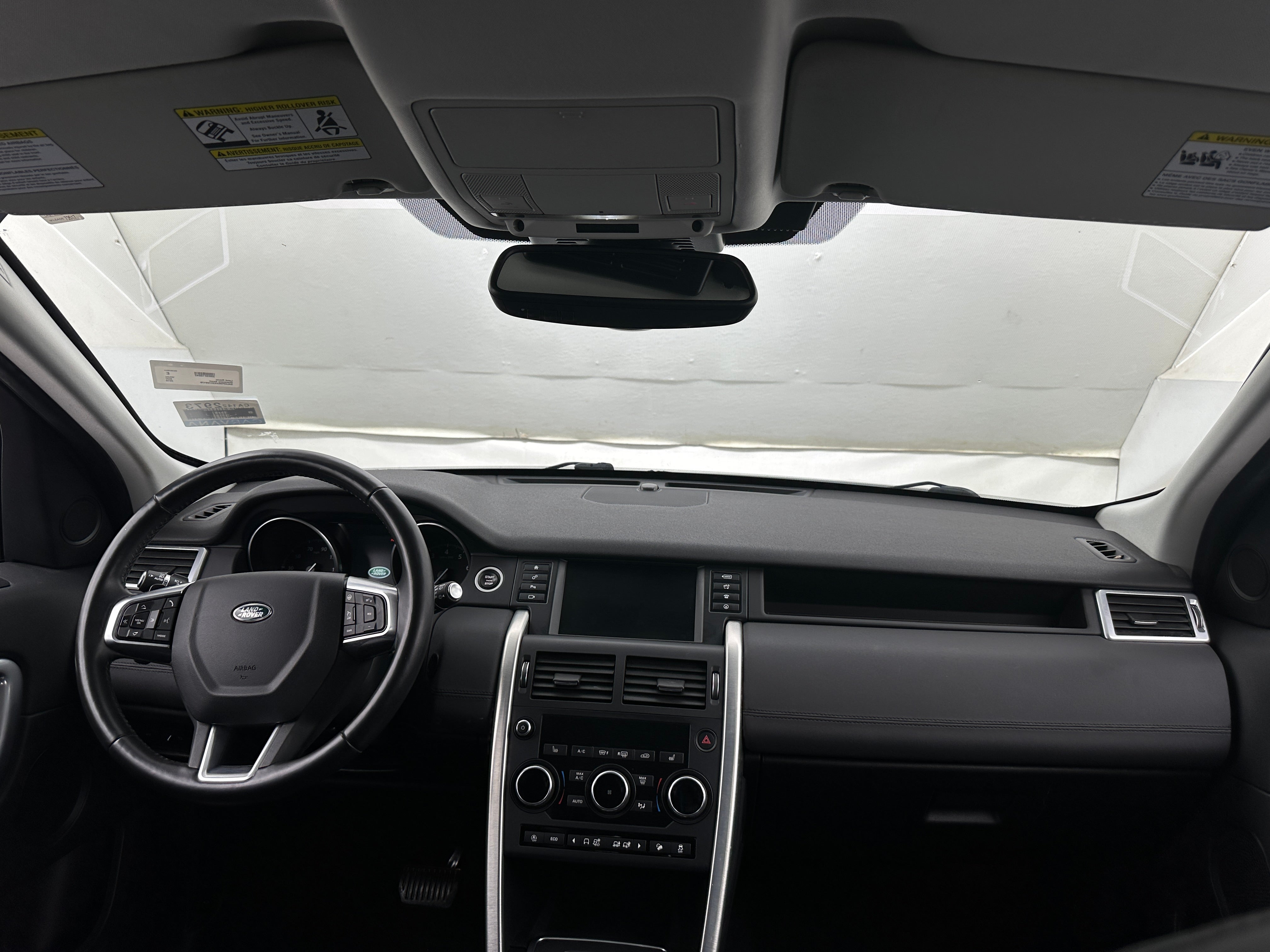 Thumbnail: 2018 Land Rover Discovery Sport - 3