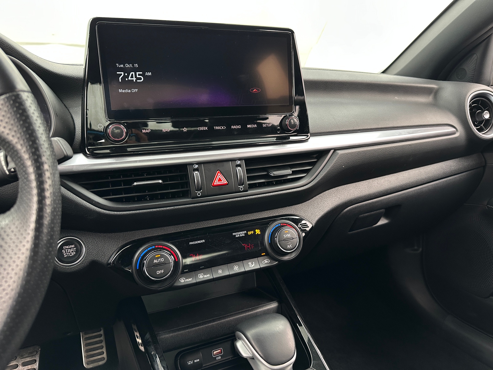 Thumbnail: 2023 Kia Forte - 4