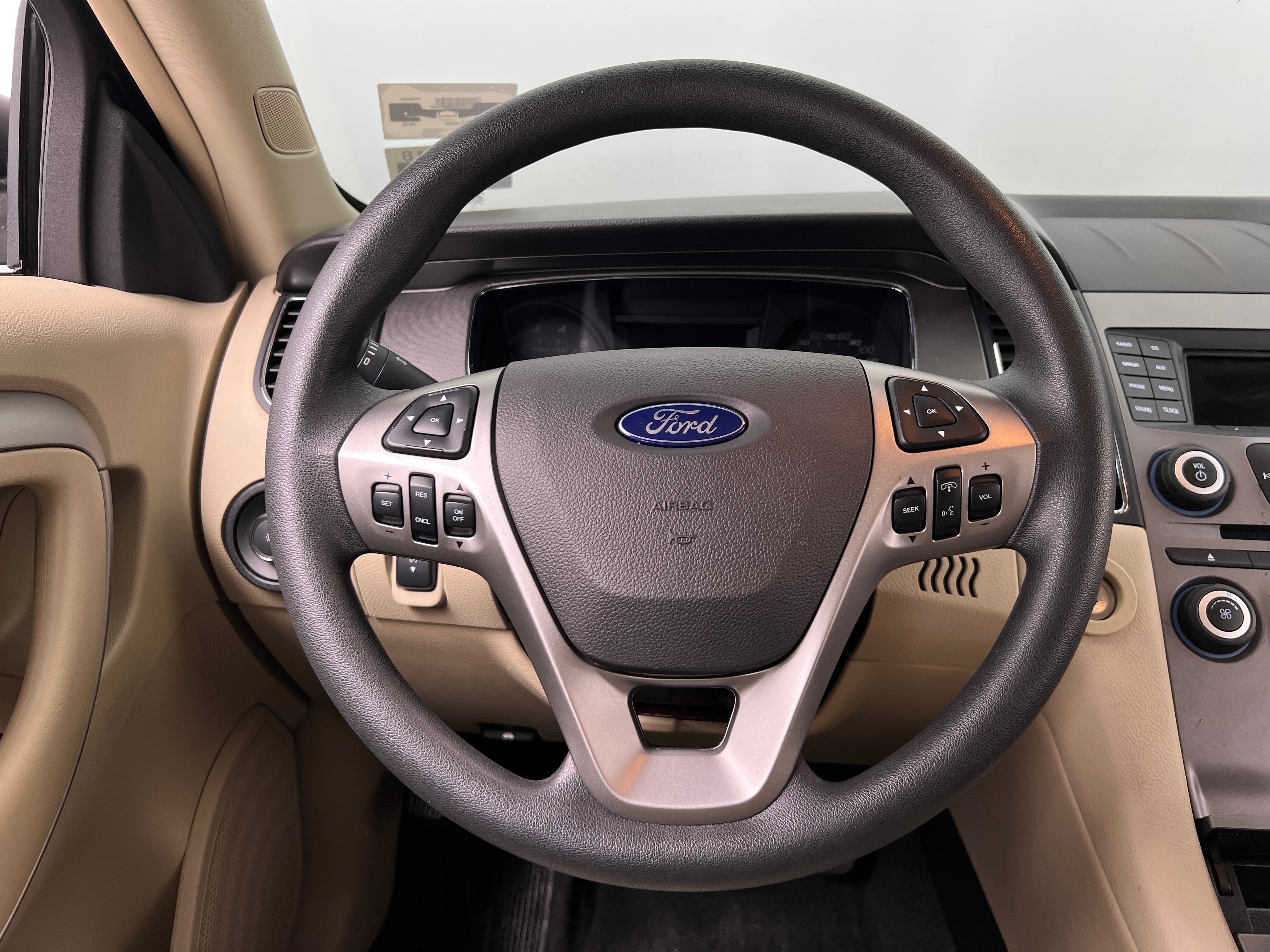 2018 Ford Taurus SE 5