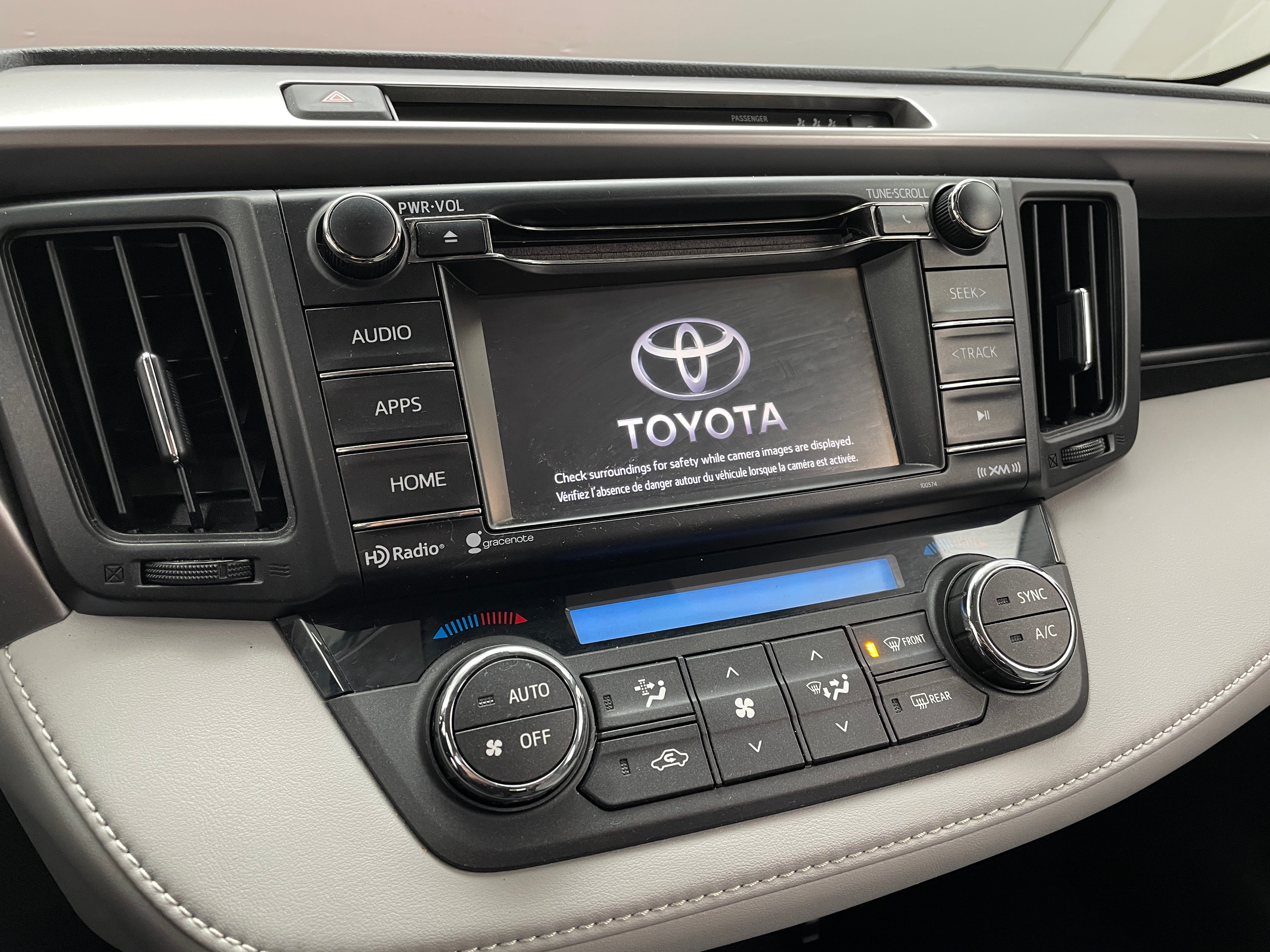 2017 Toyota RAV4 XLE 4