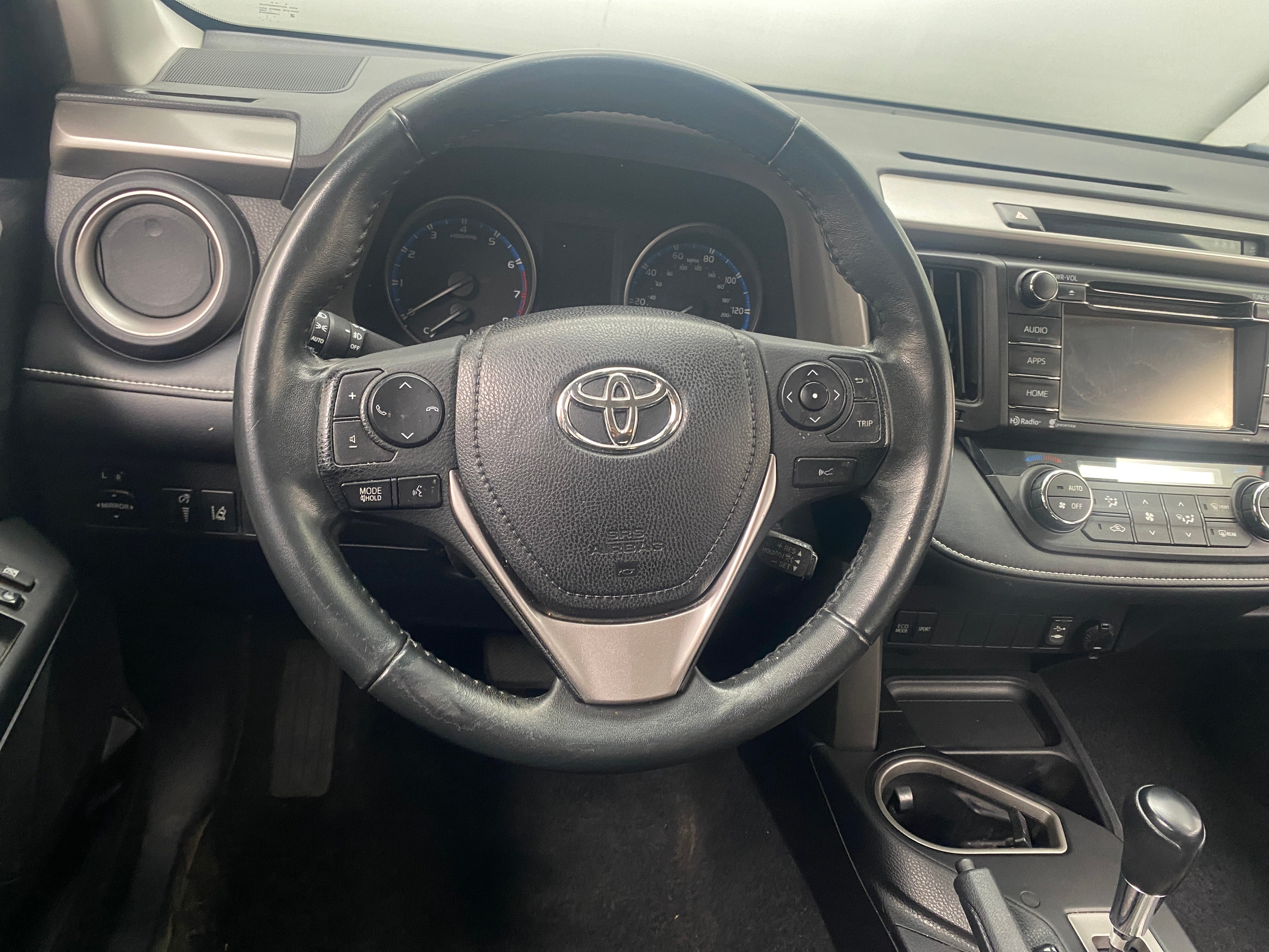 2017 Toyota RAV4 XLE 5