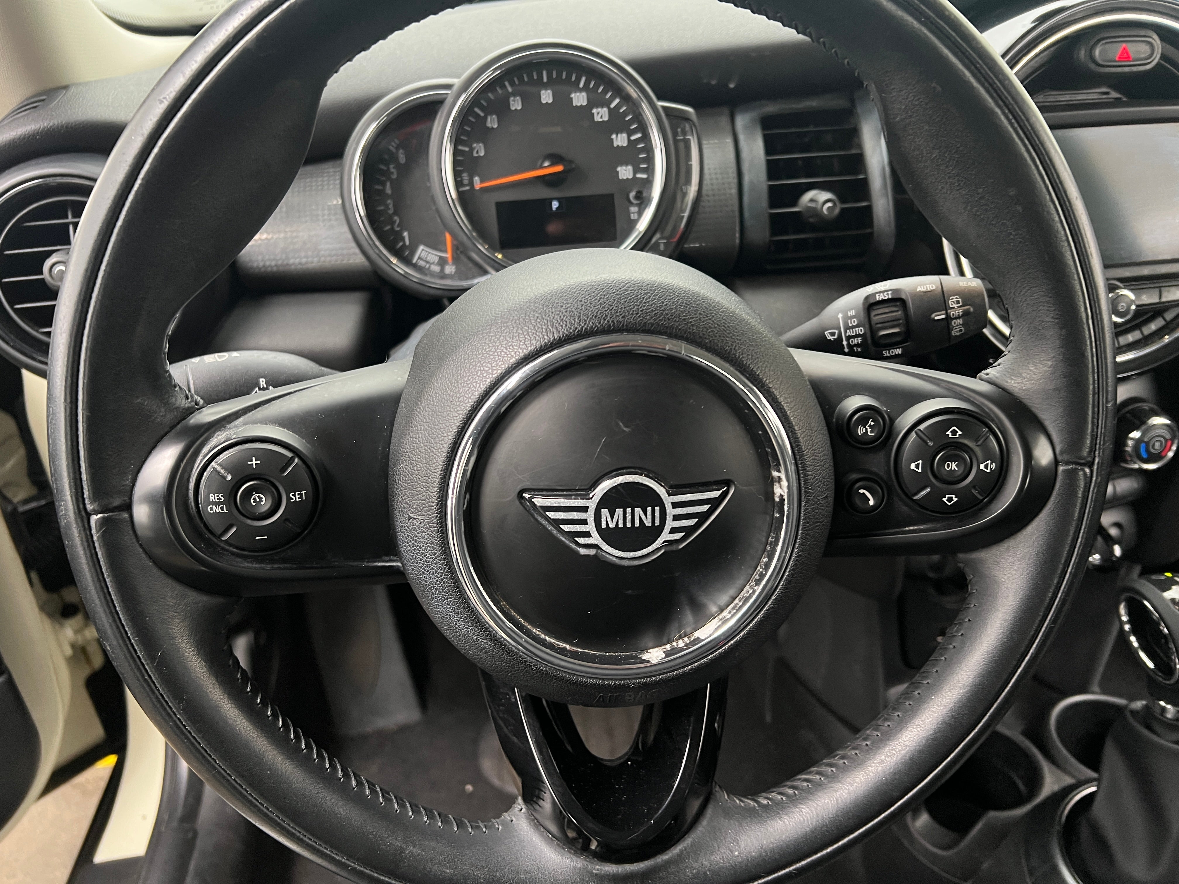 2019 MINI Cooper Hardtop 2 Door 4