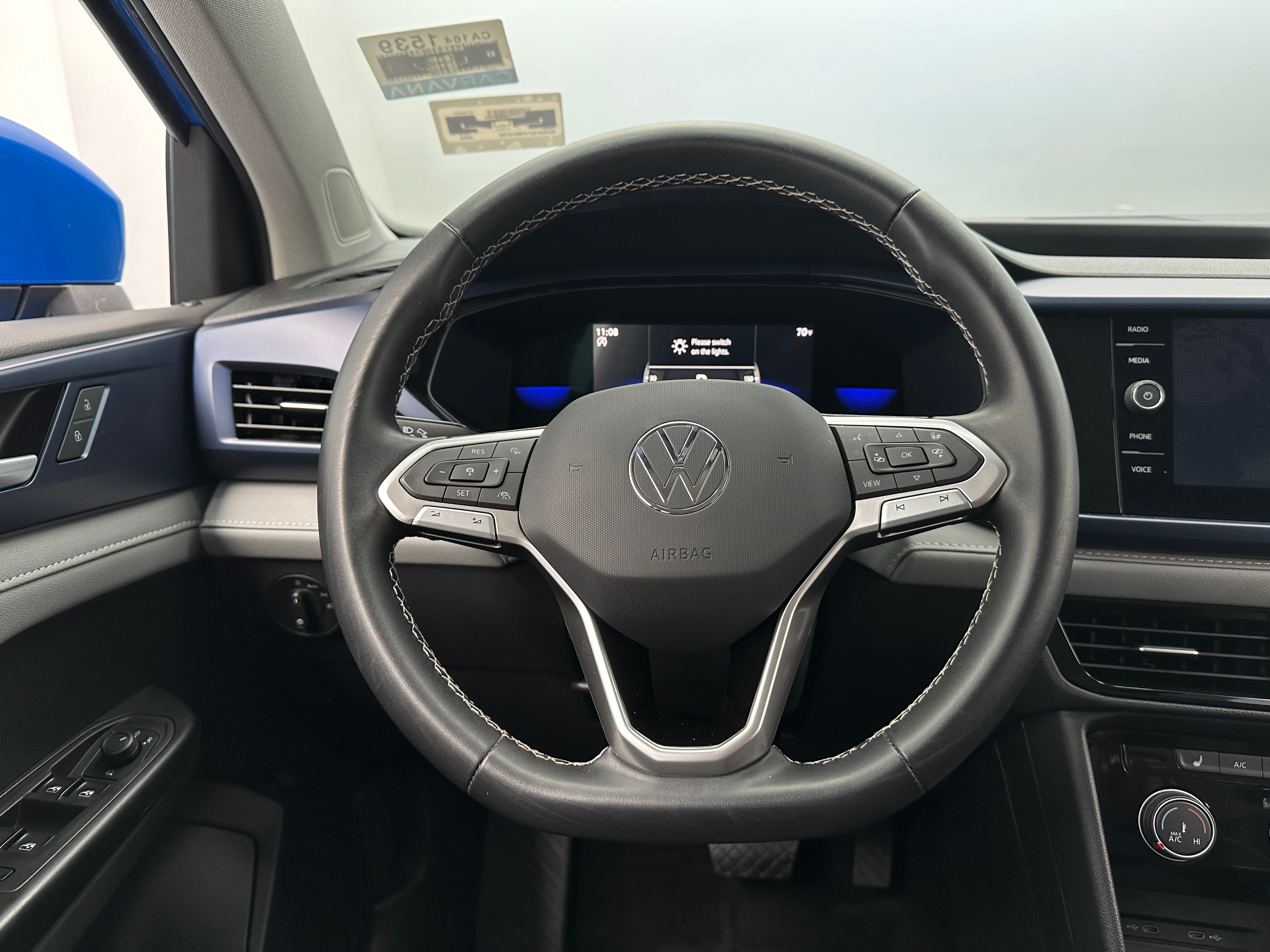 2023 Volkswagen Taos SE 5